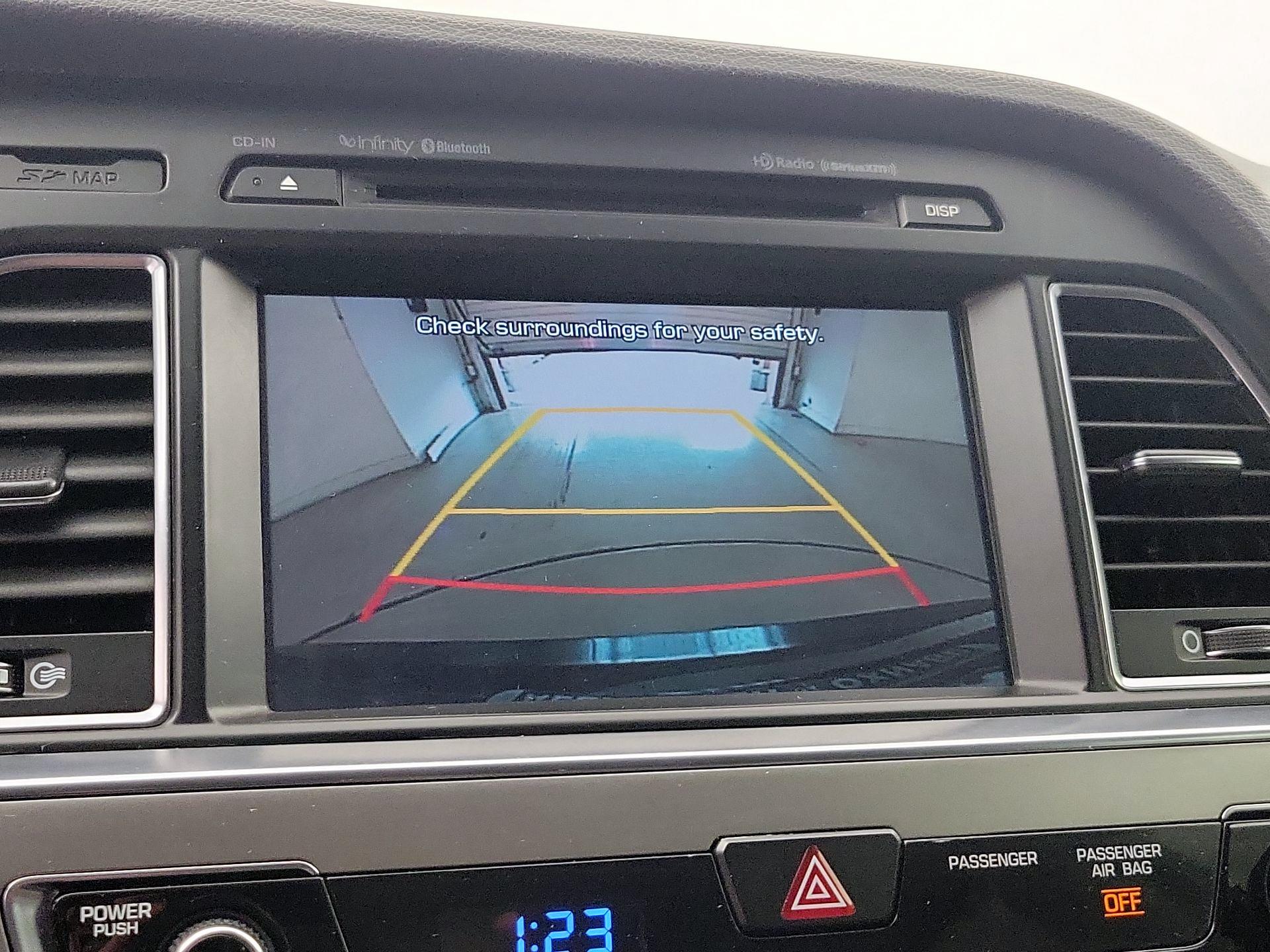 Thumbnail: 2015 Hyundai Sonata - 15