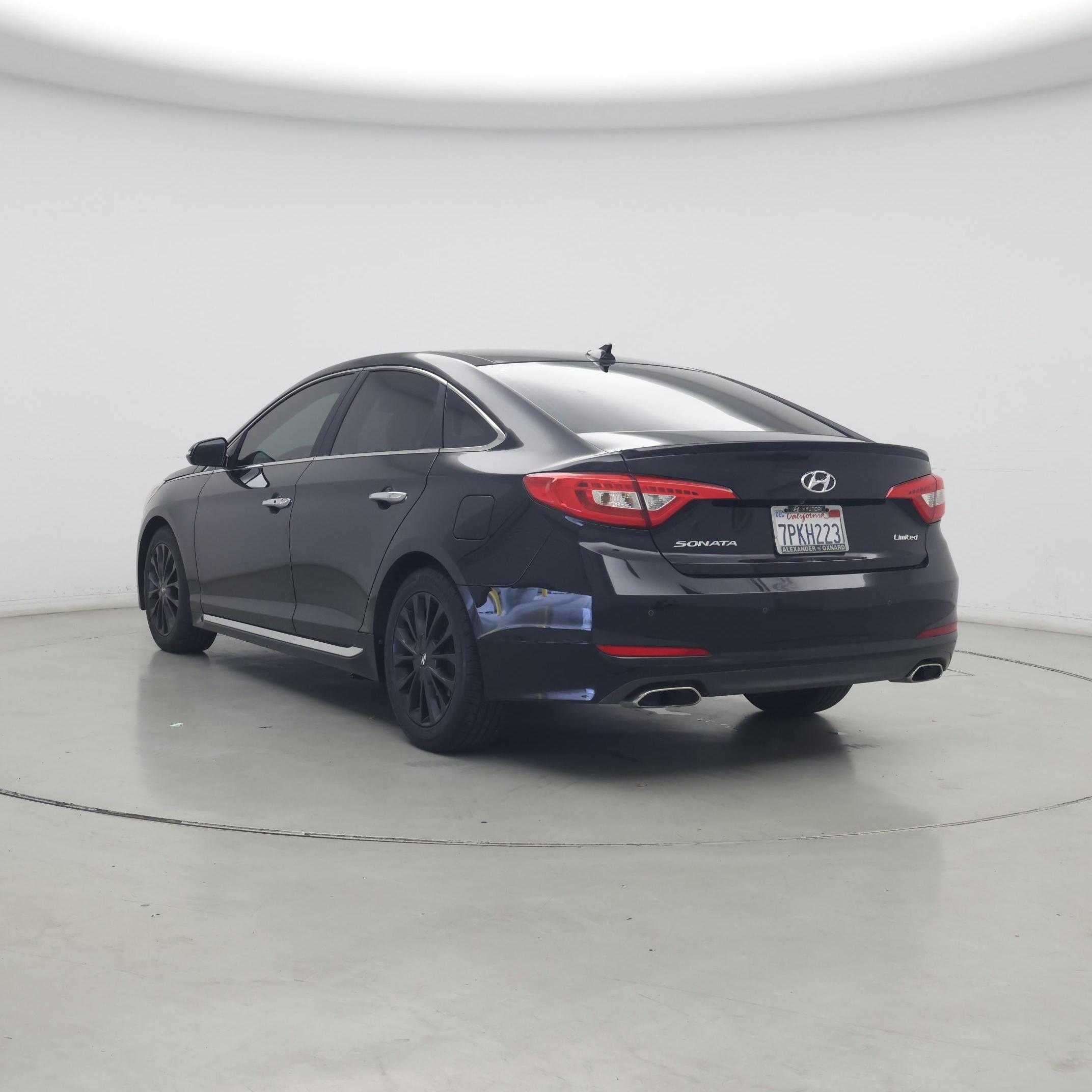 Thumbnail: 2015 Hyundai Sonata - 2