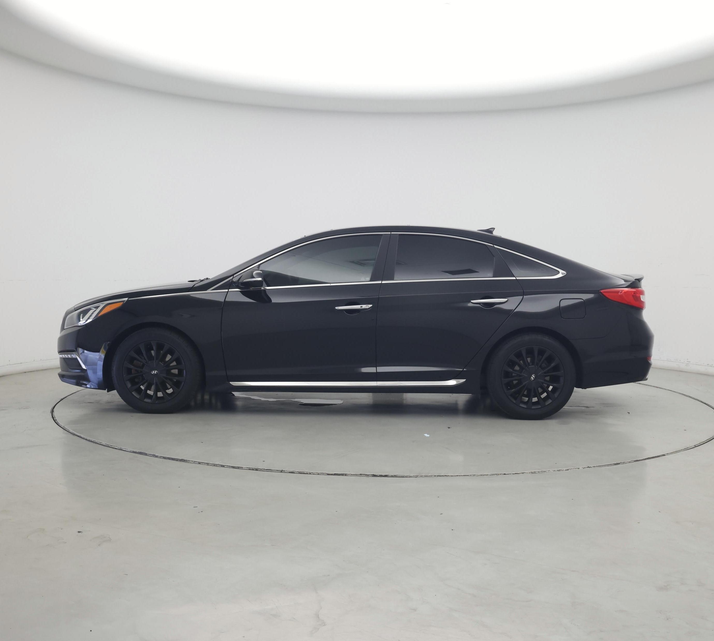 Thumbnail: 2015 Hyundai Sonata - 3