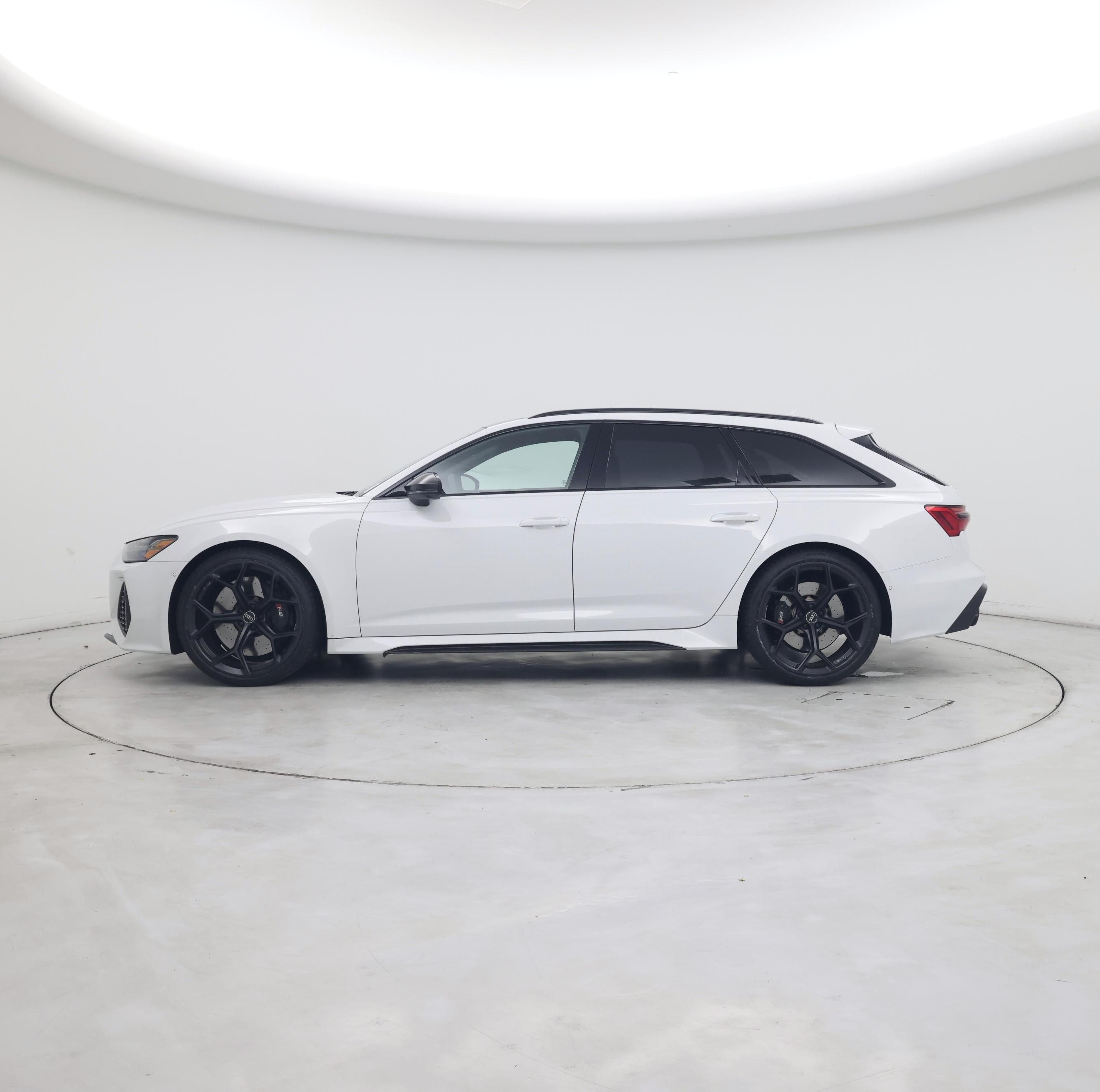 Thumbnail: 2024 Audi RS 6 - 3
