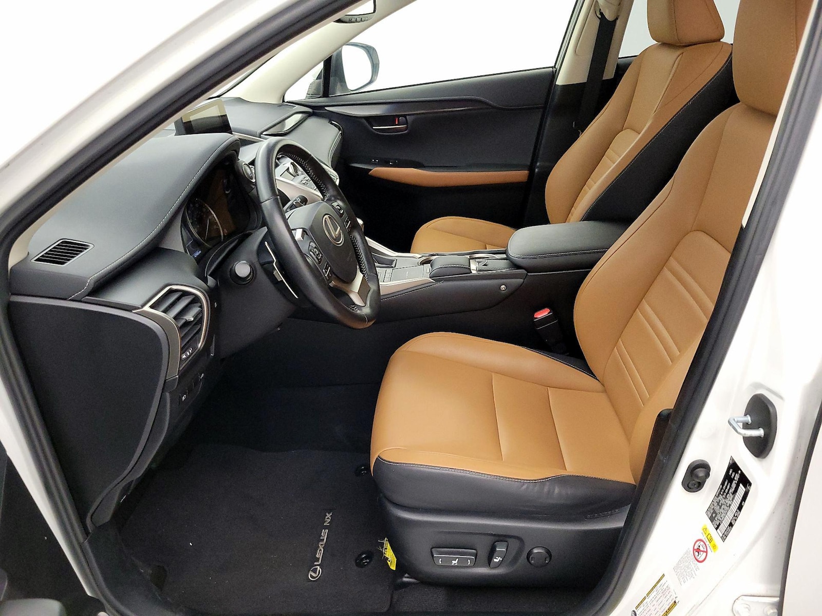 2019 Lexus NX 300 - Photo 12