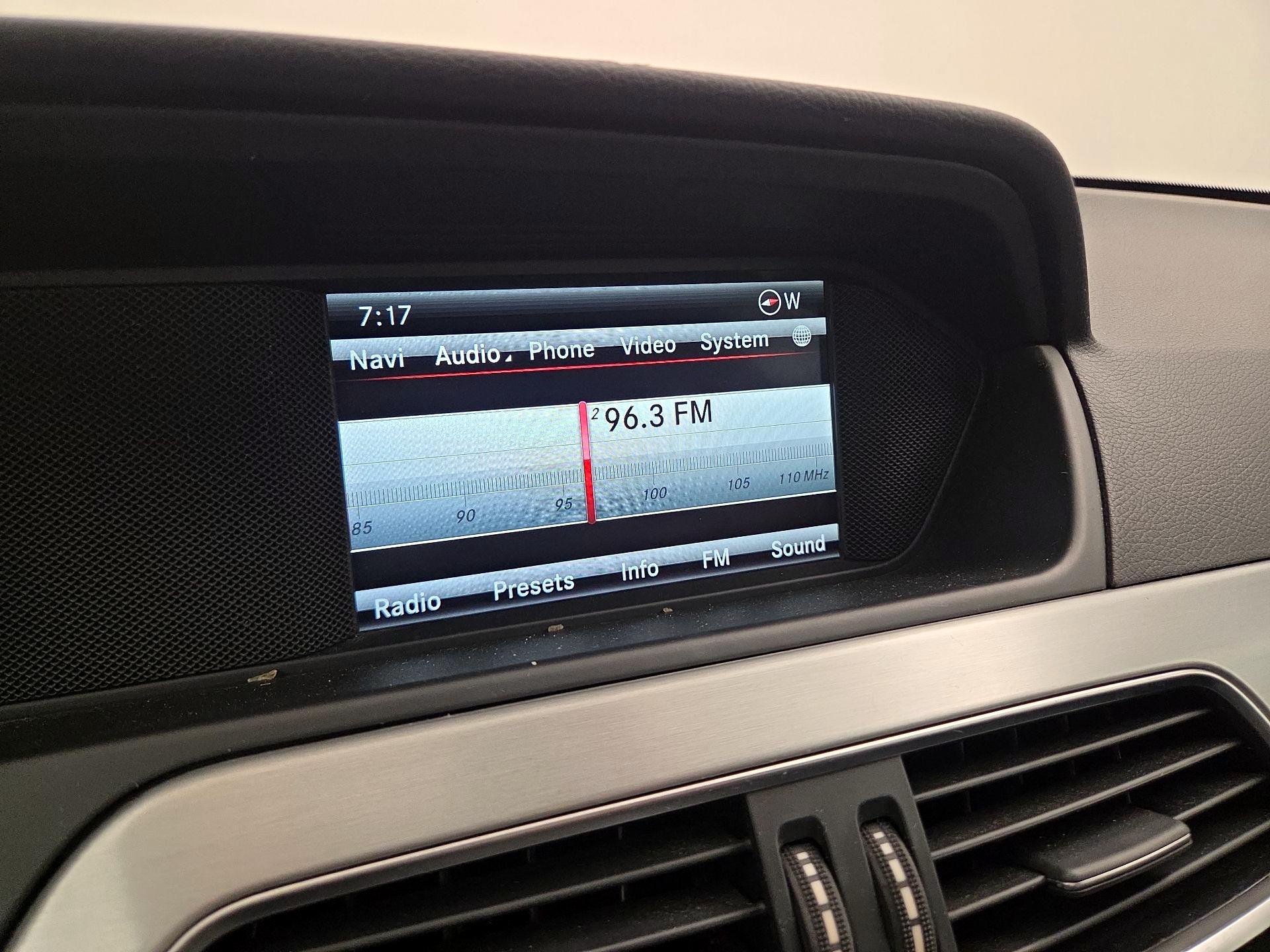 Thumbnail: 2015 Mercedes-Benz C-Class - 16