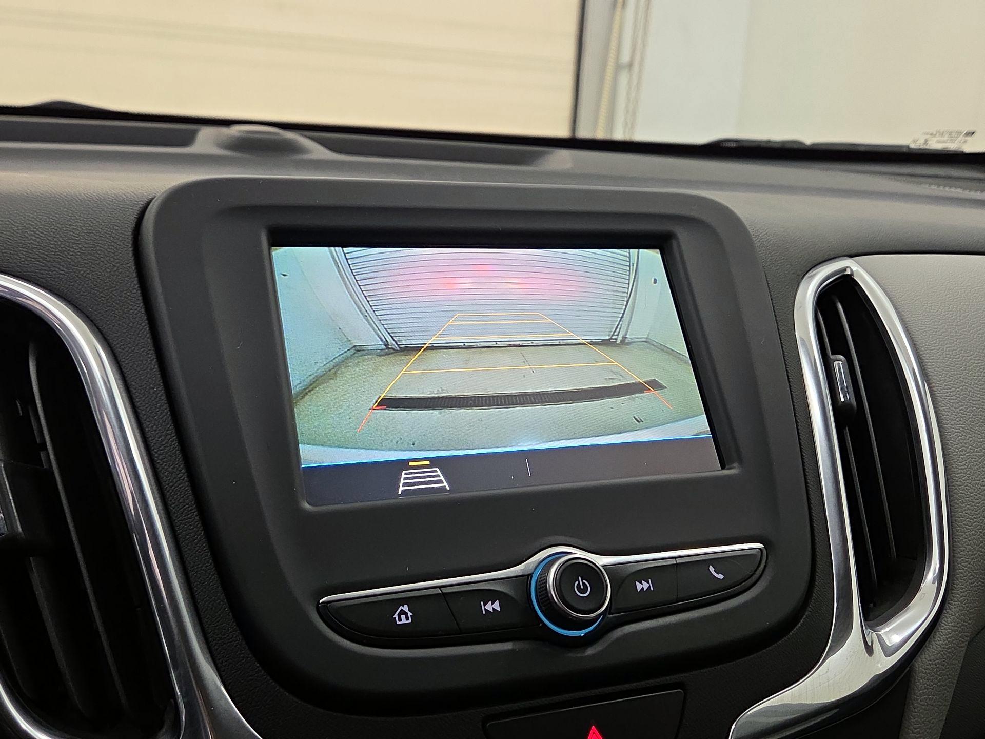 Thumbnail: 2019 Chevrolet Equinox - 14