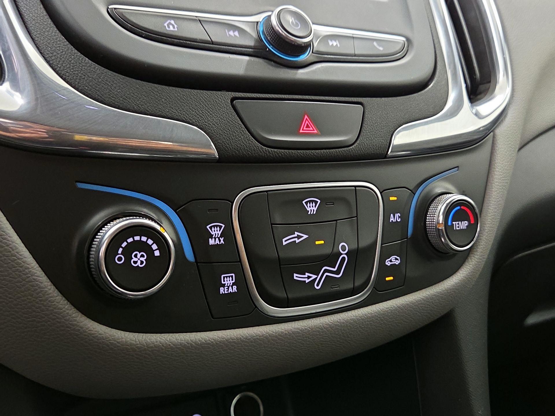 Thumbnail: 2019 Chevrolet Equinox - 16