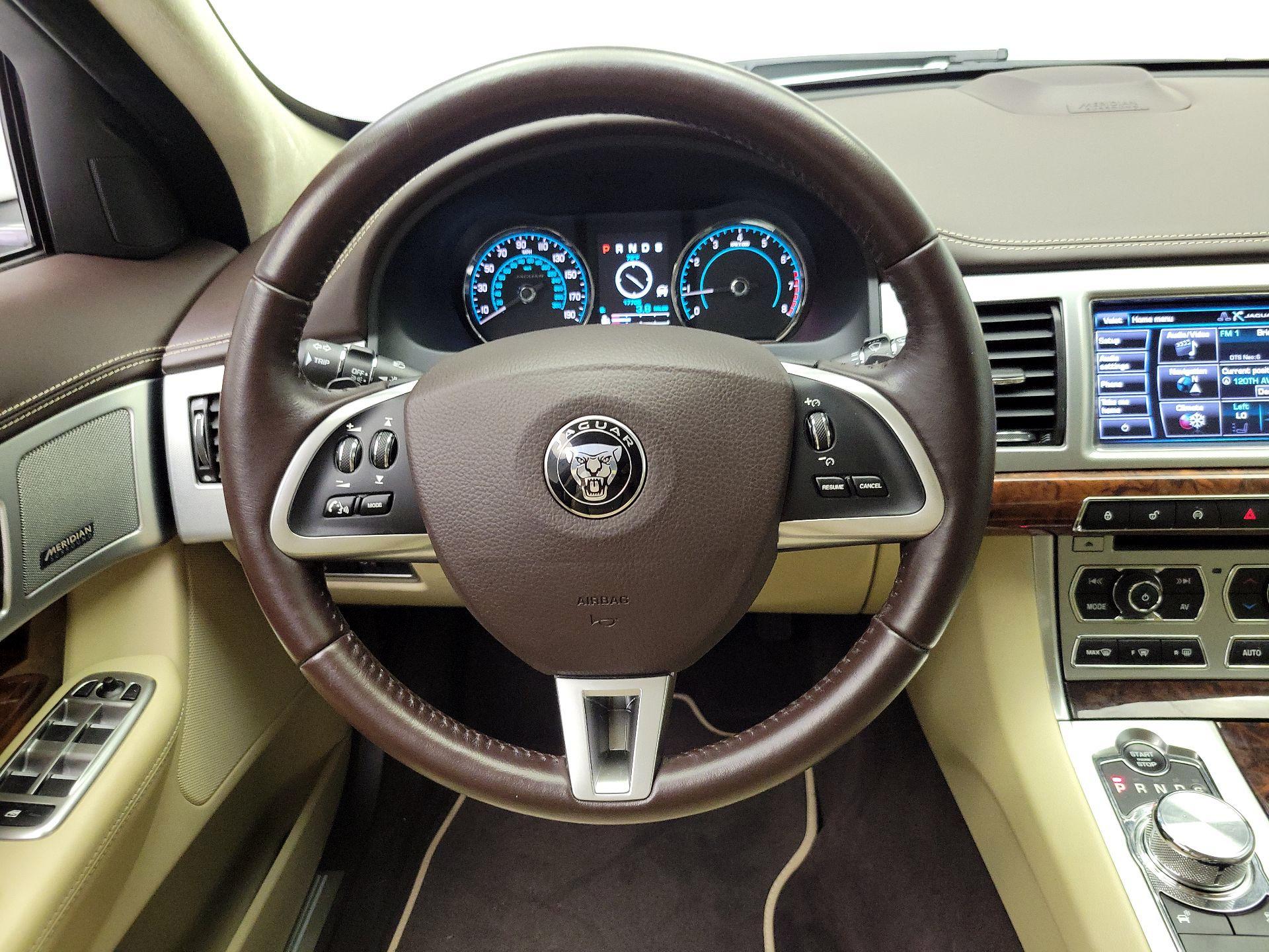 Thumbnail: 2015 Jaguar XF - 10