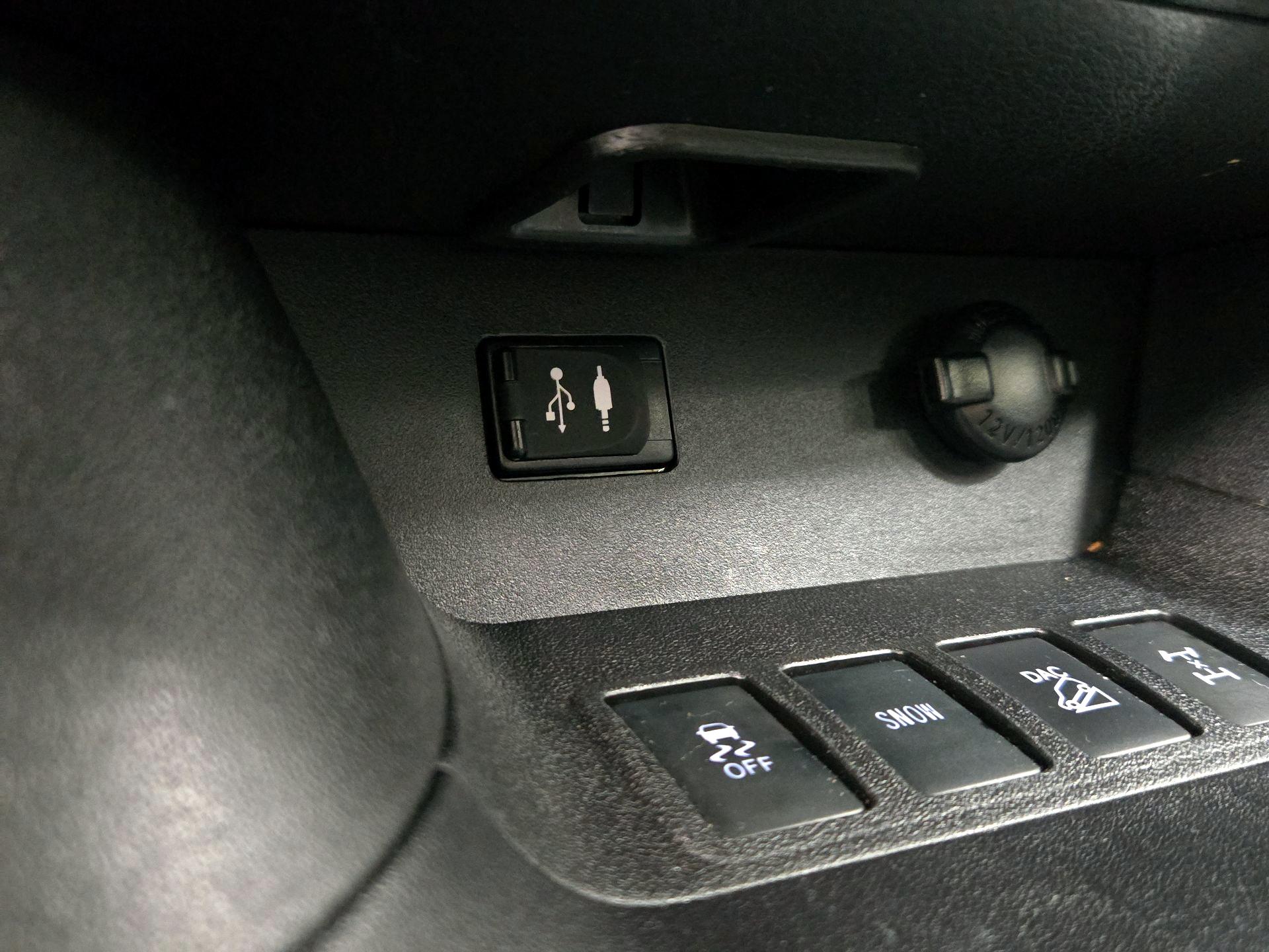 Thumbnail: 2016 Toyota Highlander - 19