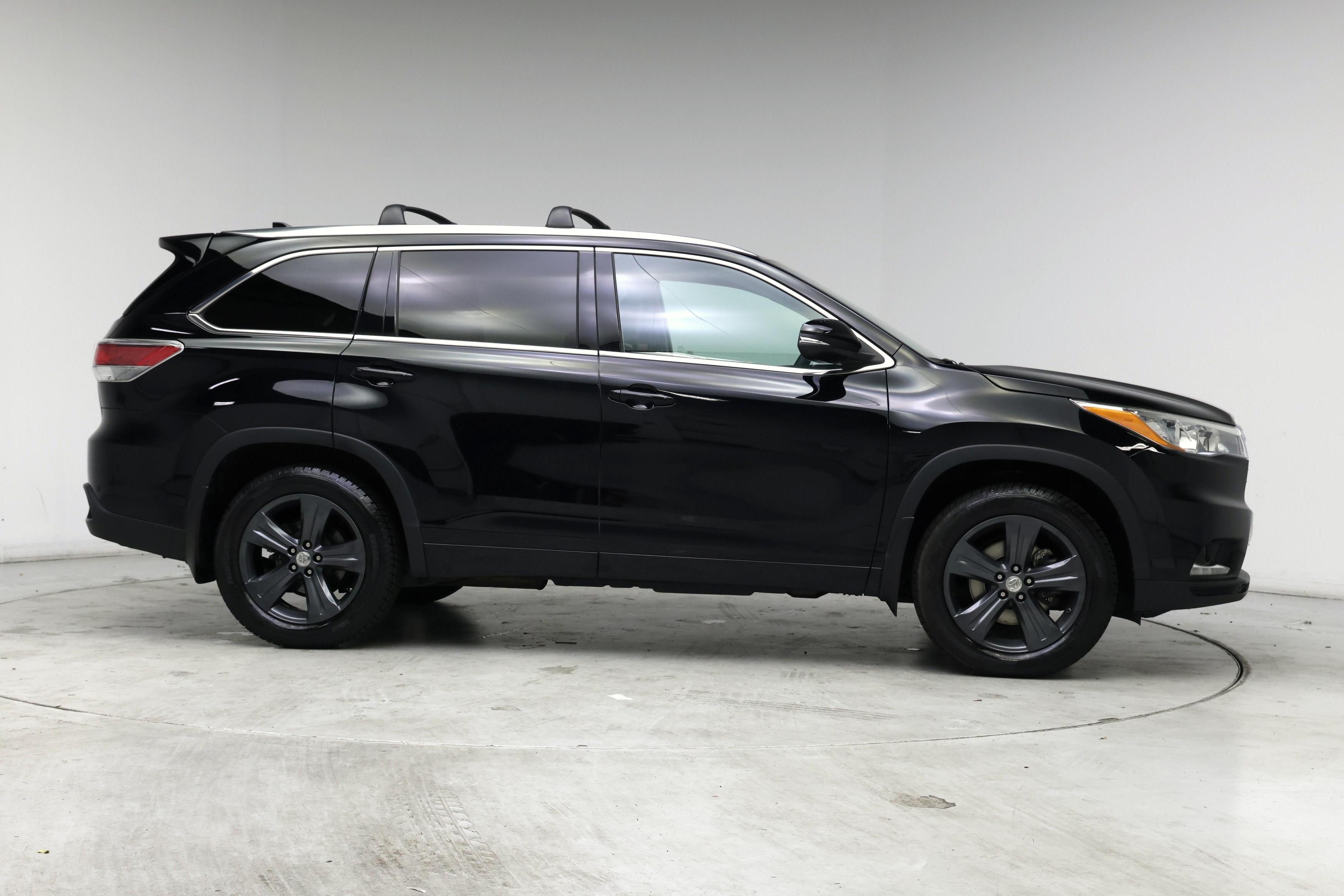 Thumbnail: 2016 Toyota Highlander - 7