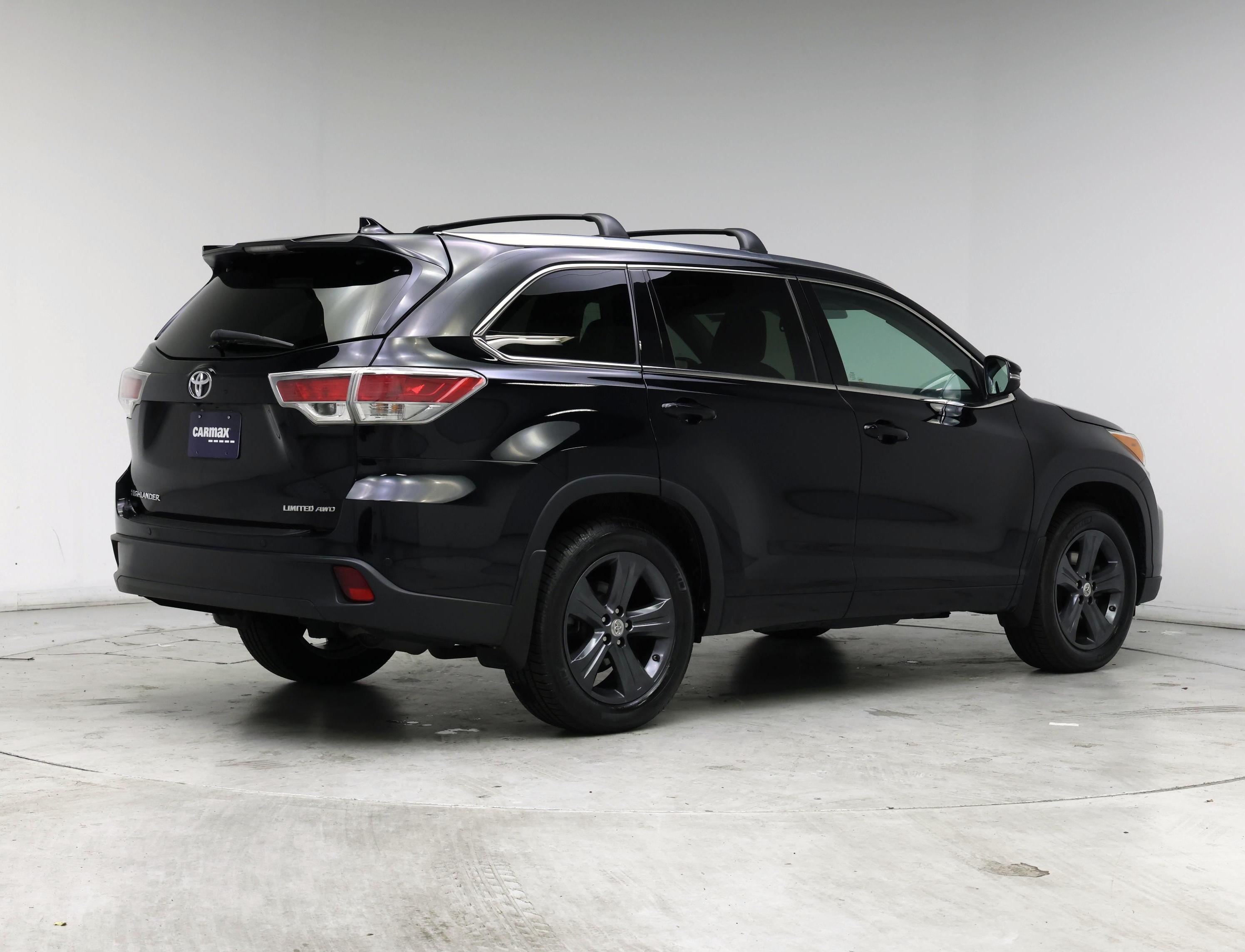 Thumbnail: 2016 Toyota Highlander - 8