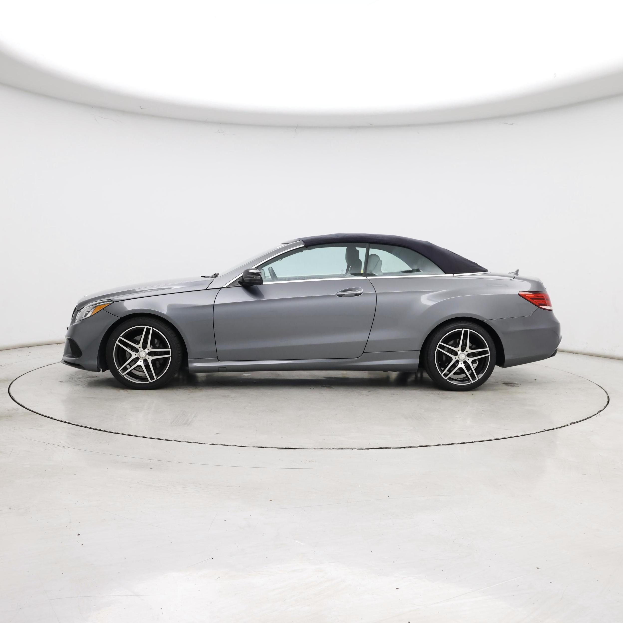 Thumbnail: 2017 Mercedes-Benz E-Class - 3