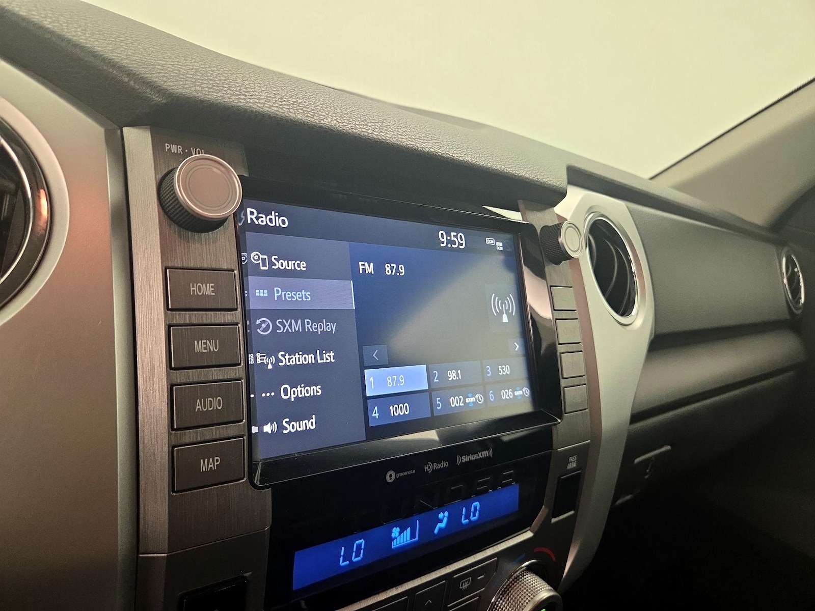 2020 Toyota Tundra SR5 - Photo 16