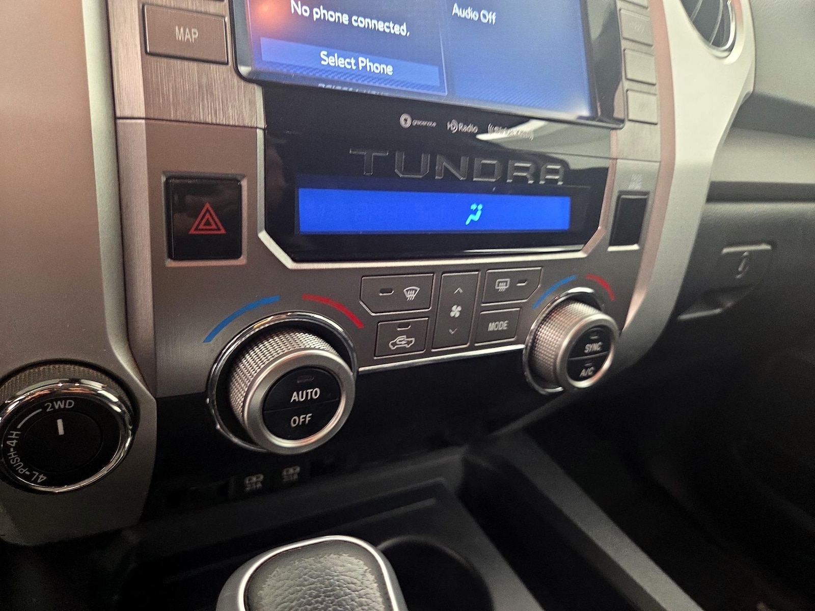 2020 Toyota Tundra SR5 - Photo 17