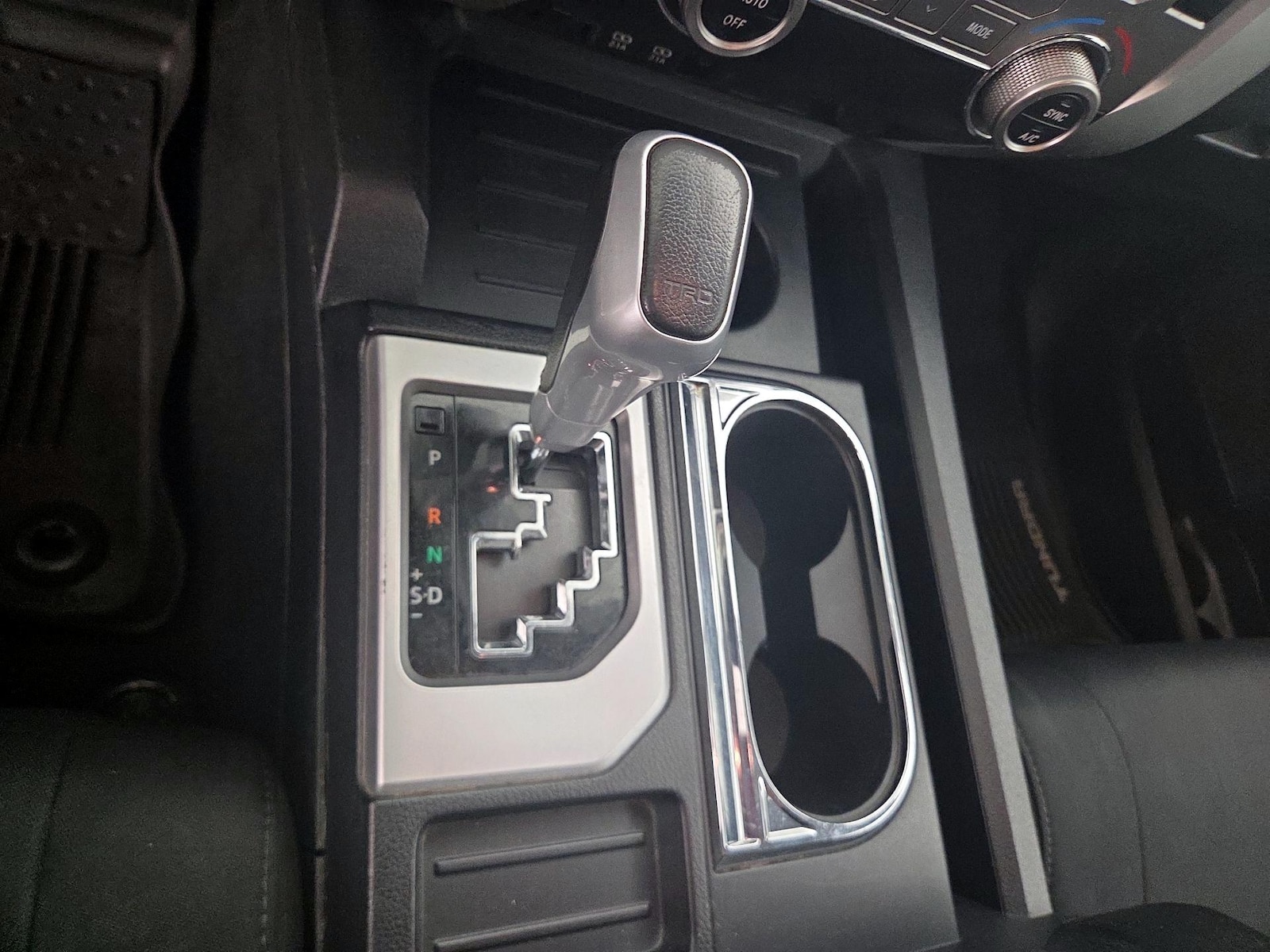 2020 Toyota Tundra SR5 - Photo 18