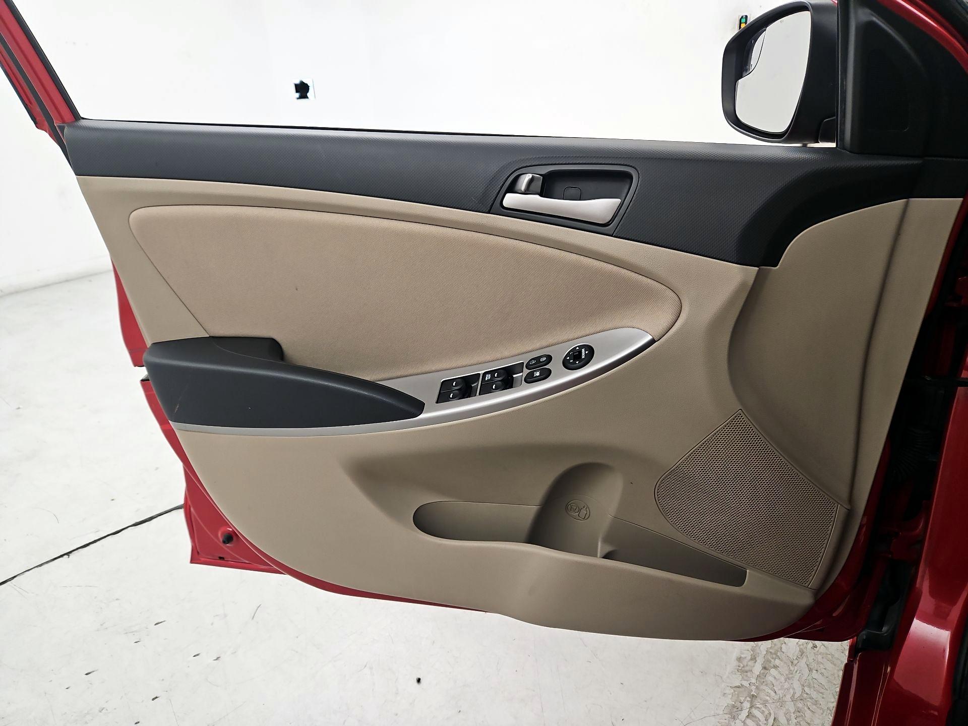 Thumbnail: 2016 Hyundai Accent - 12