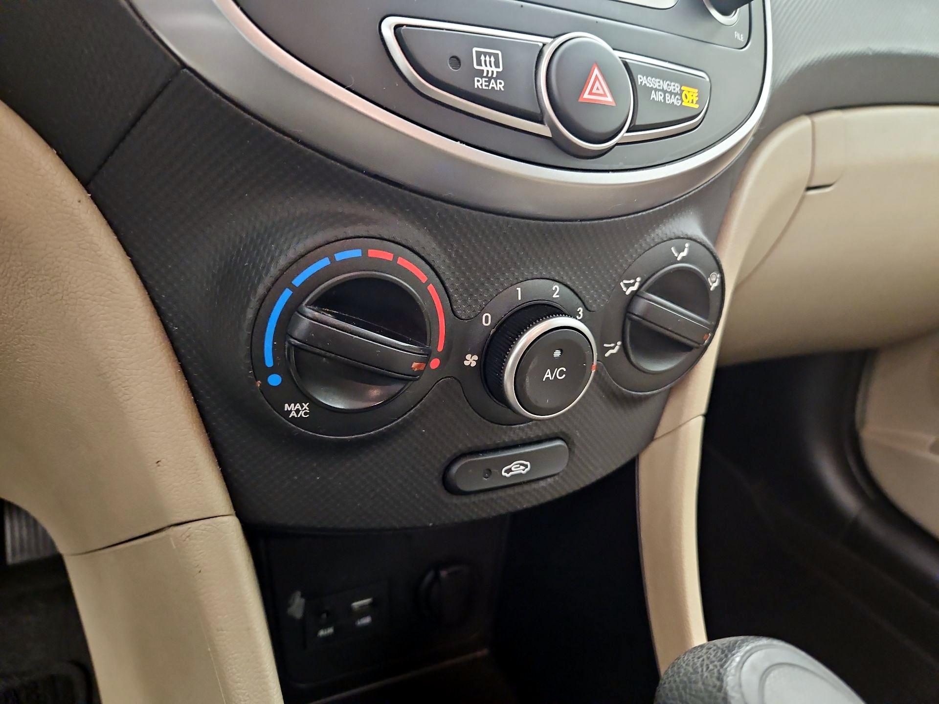Thumbnail: 2016 Hyundai Accent - 15