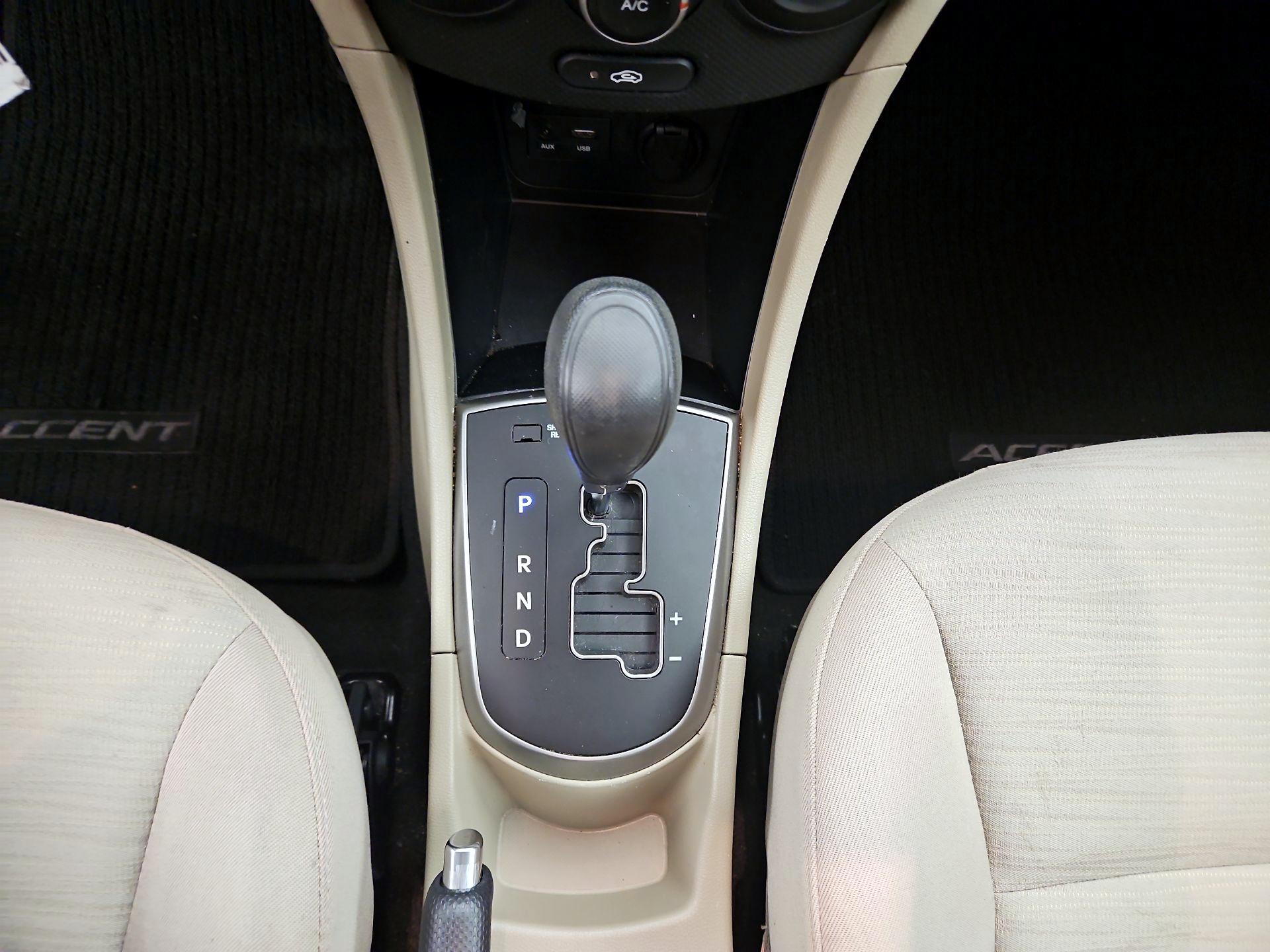 Thumbnail: 2016 Hyundai Accent - 16