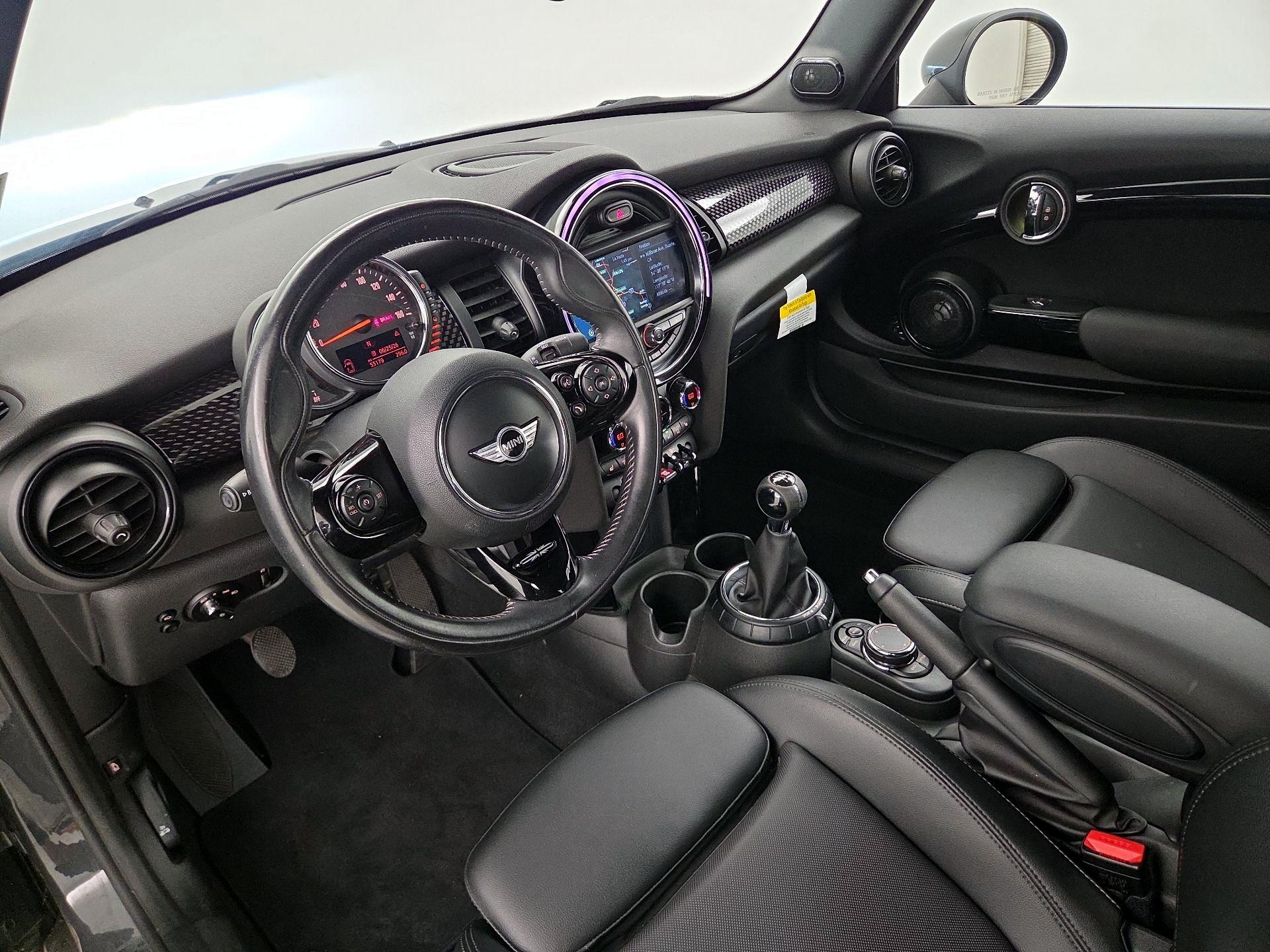 Thumbnail: 2017 MINI Cooper - 9