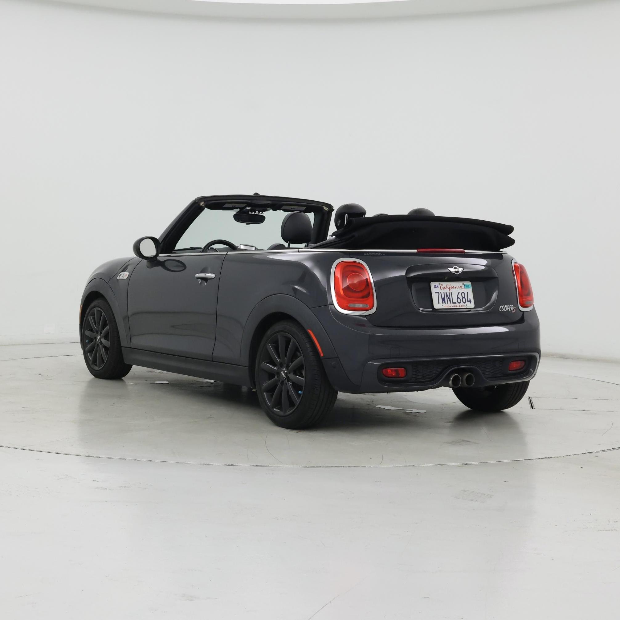Thumbnail: 2017 MINI Cooper - 2