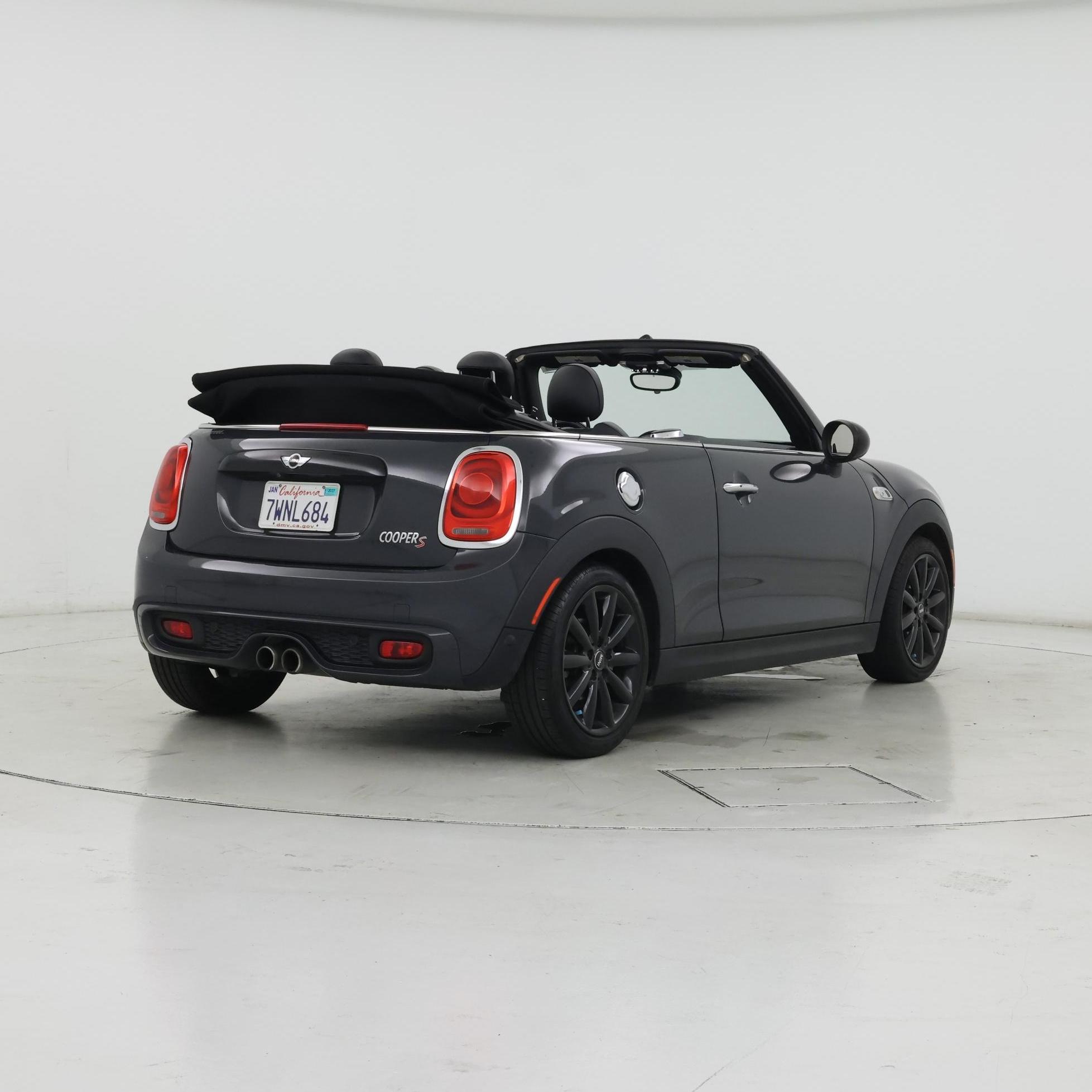 Thumbnail: 2017 MINI Cooper - 8