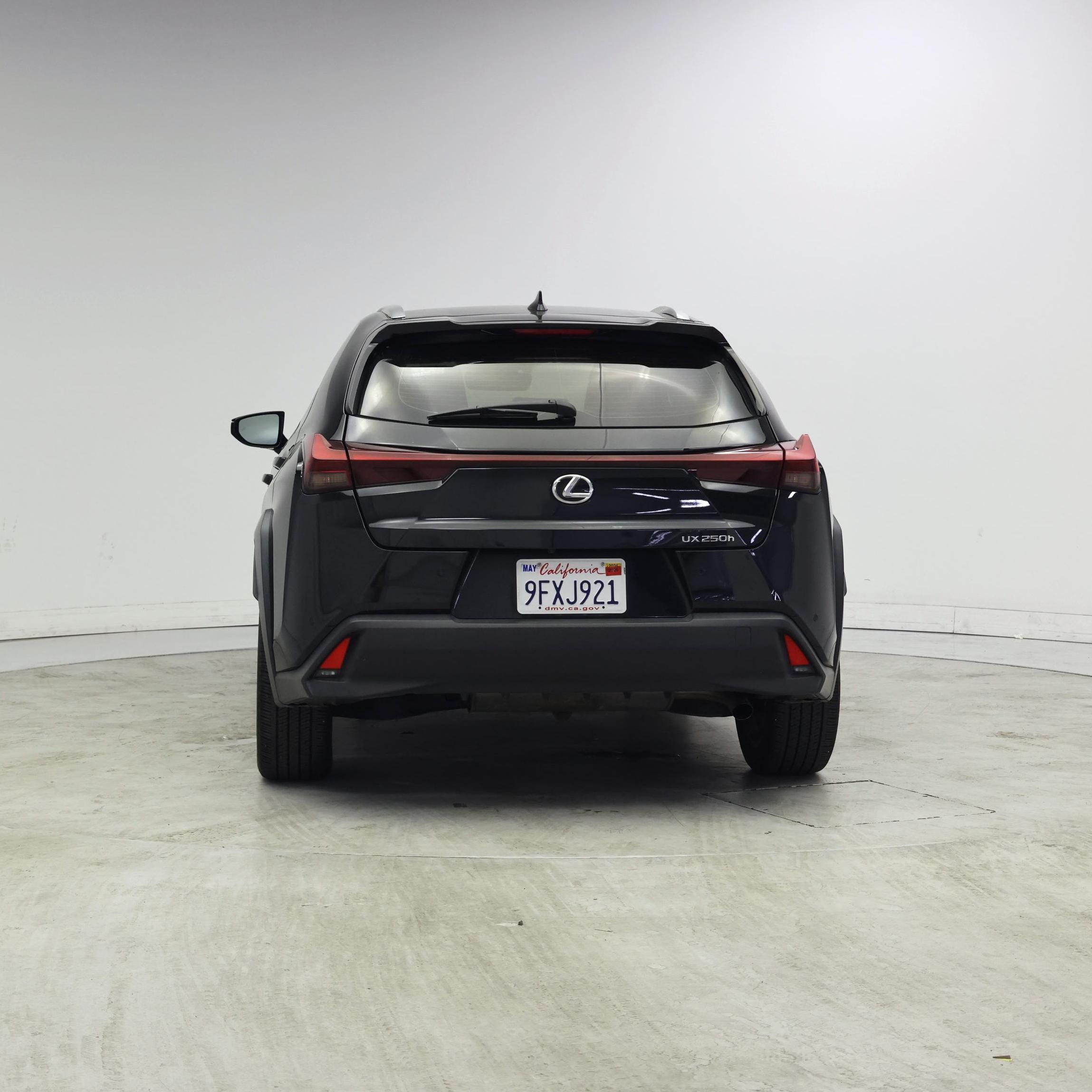Thumbnail: 2023 Lexus UX - 6