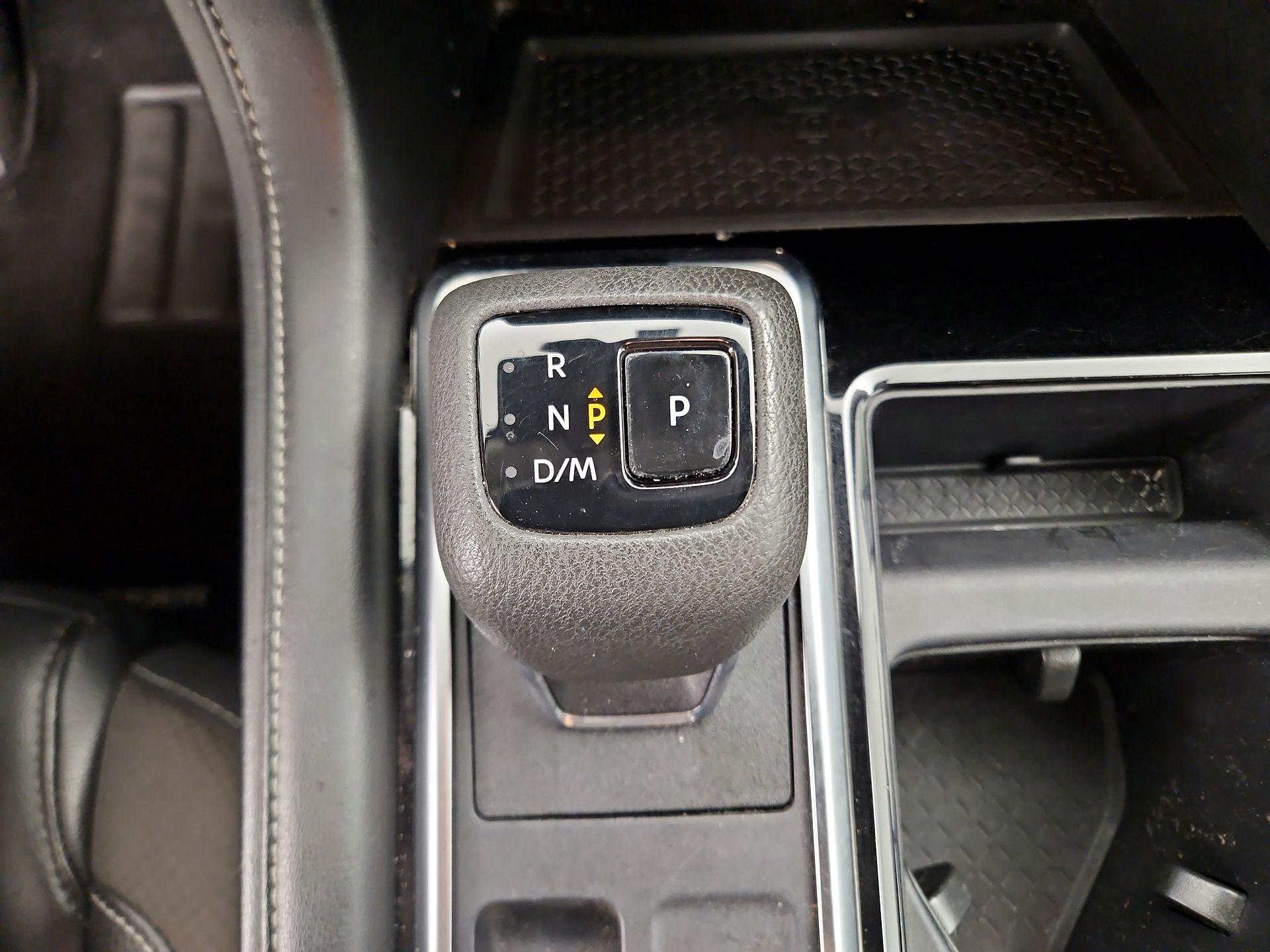 Thumbnail: 2023 Nissan Pathfinder - 18