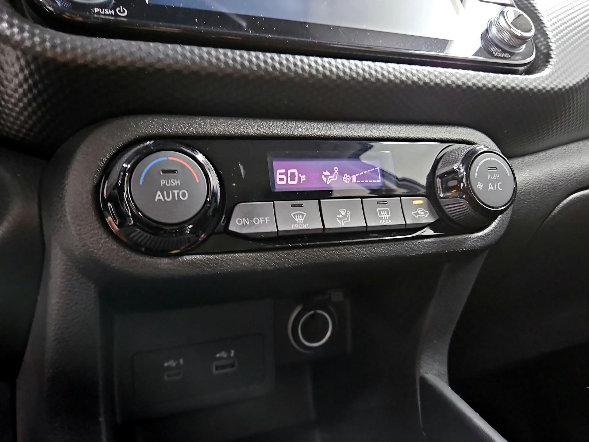 Thumbnail: 2021 Nissan Kicks - 15