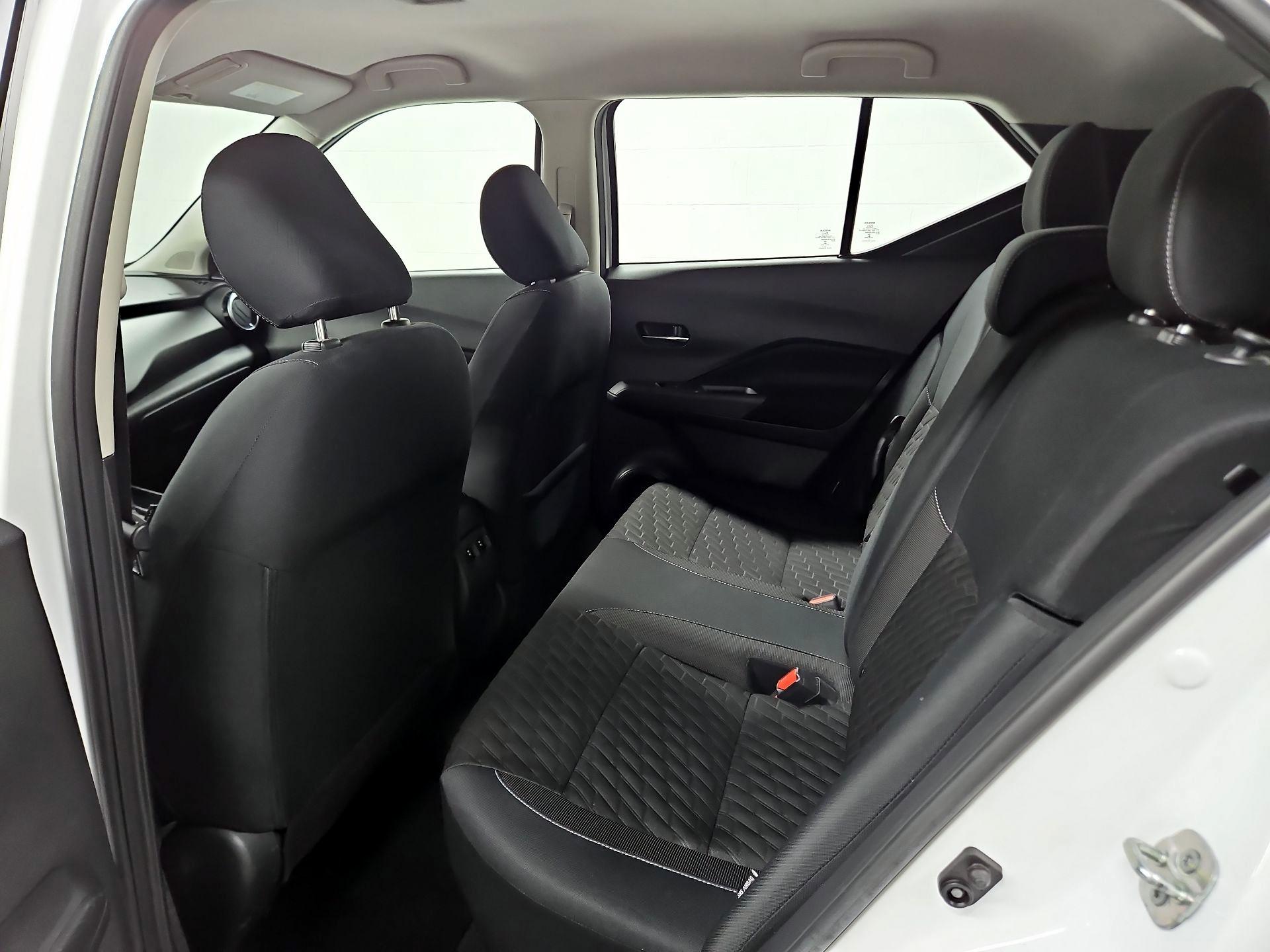 Thumbnail: 2021 Nissan Kicks - 18