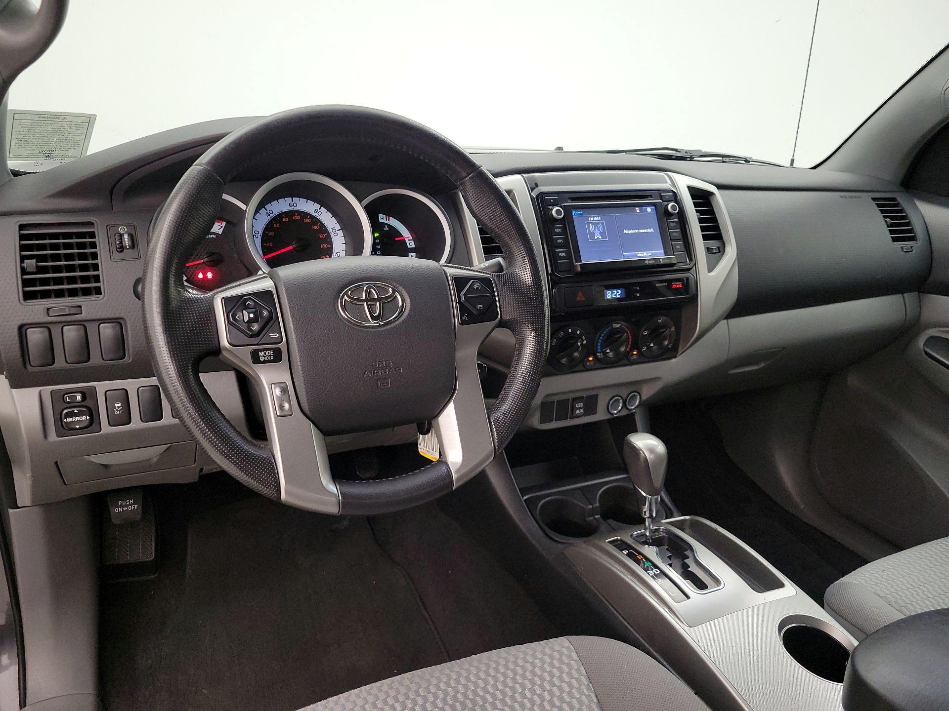 Thumbnail: 2014 Toyota Tacoma - 9