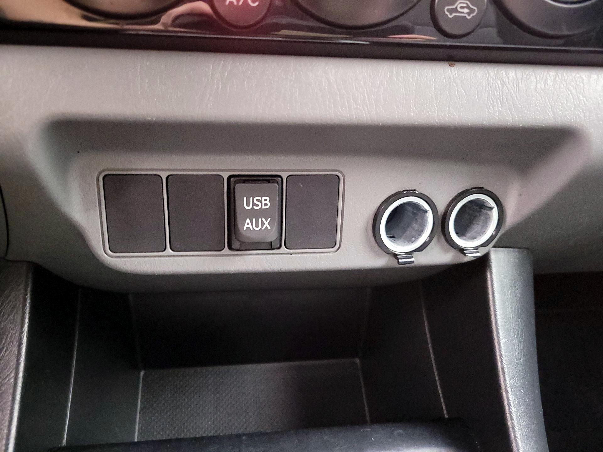 Thumbnail: 2014 Toyota Tacoma - 18