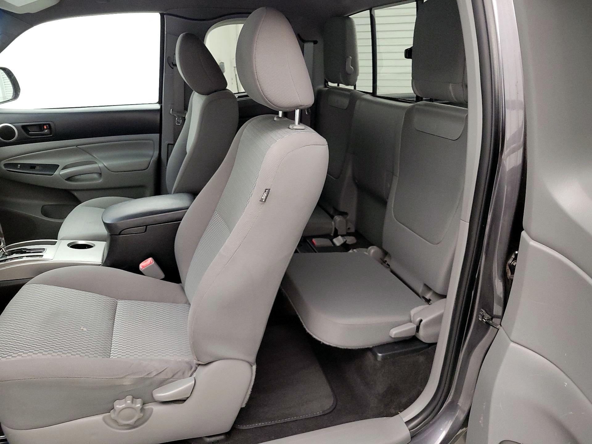 Thumbnail: 2014 Toyota Tacoma - 19