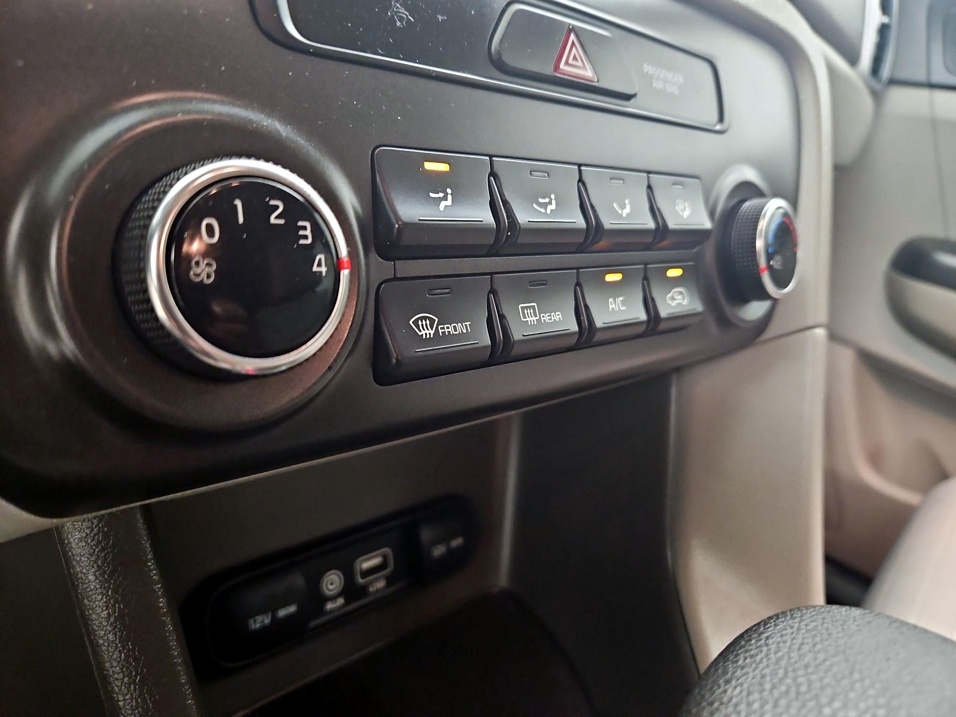 Thumbnail: 2018 Kia Sportage - 16
