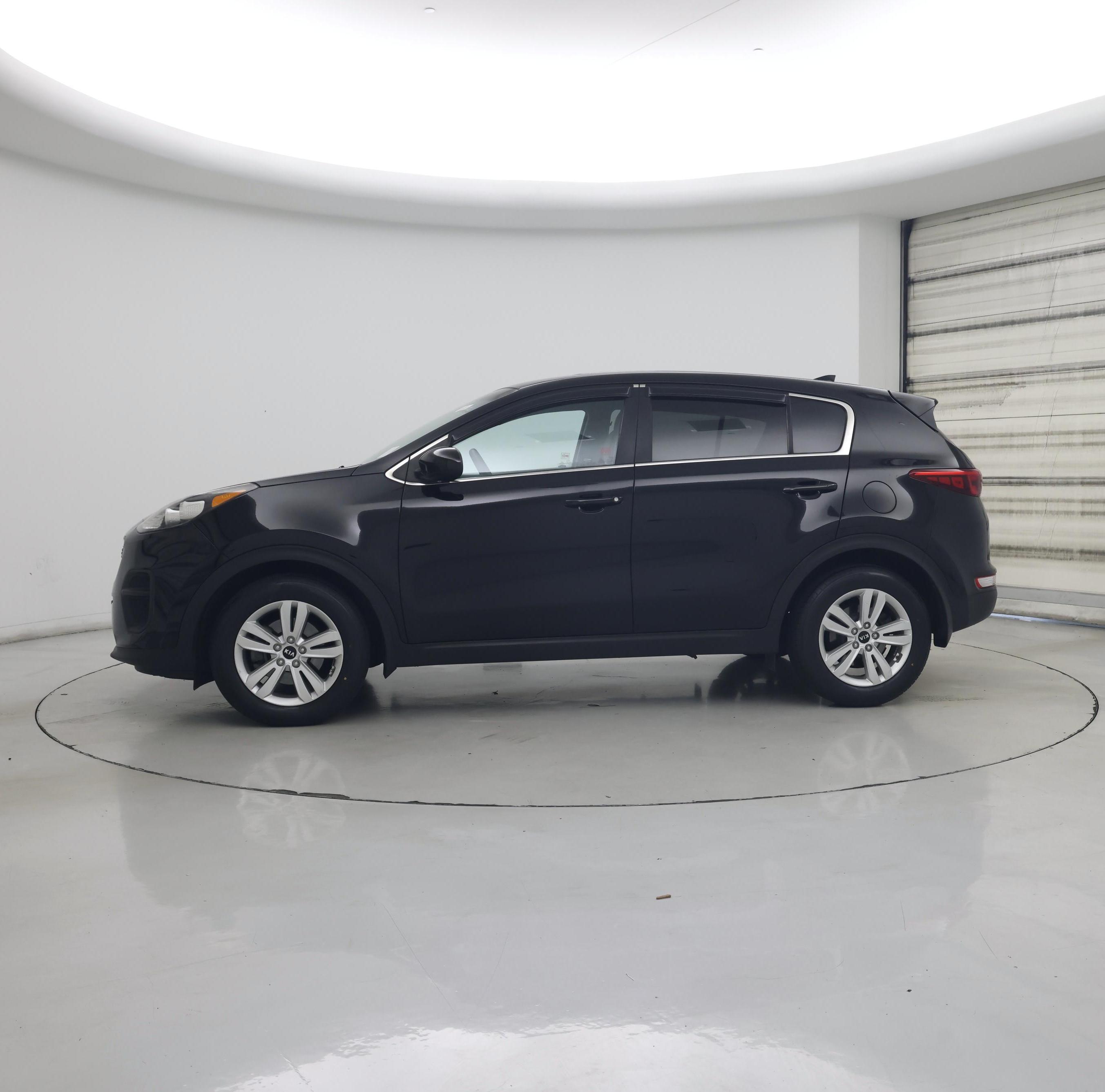 Thumbnail: 2018 Kia Sportage - 3