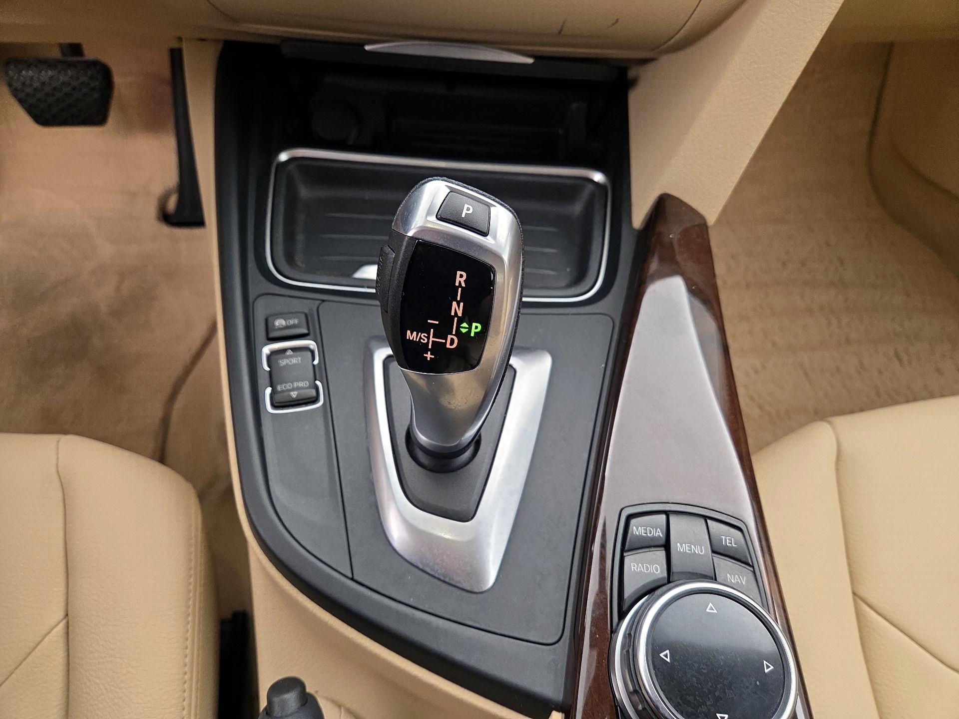 Thumbnail: 2014 BMW 3 Series - 17
