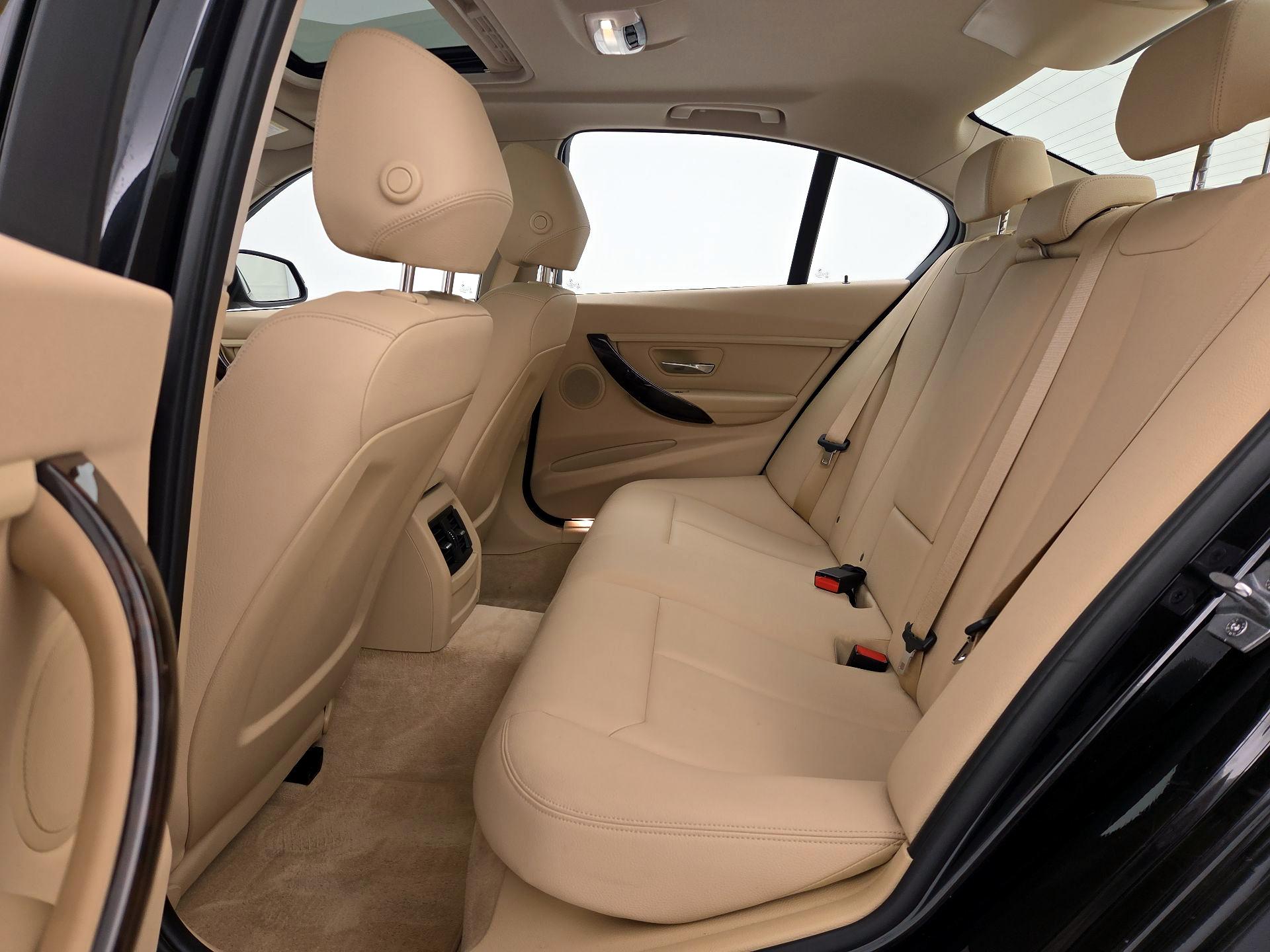Thumbnail: 2014 BMW 3 Series - 20