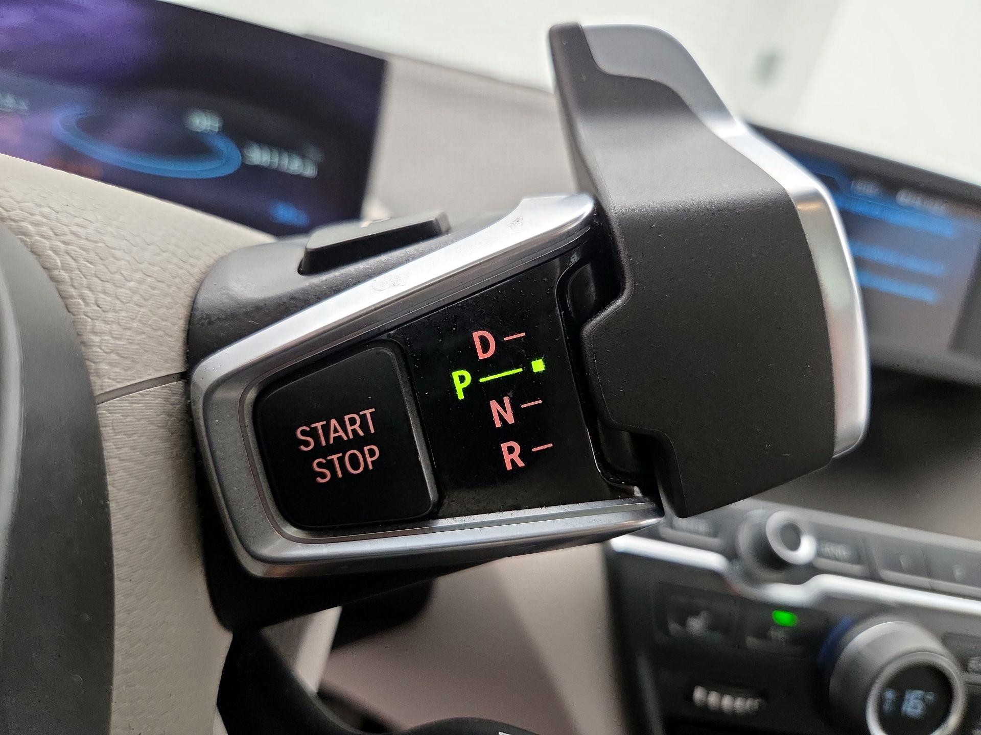 Thumbnail: 2017 BMW i3 - 18