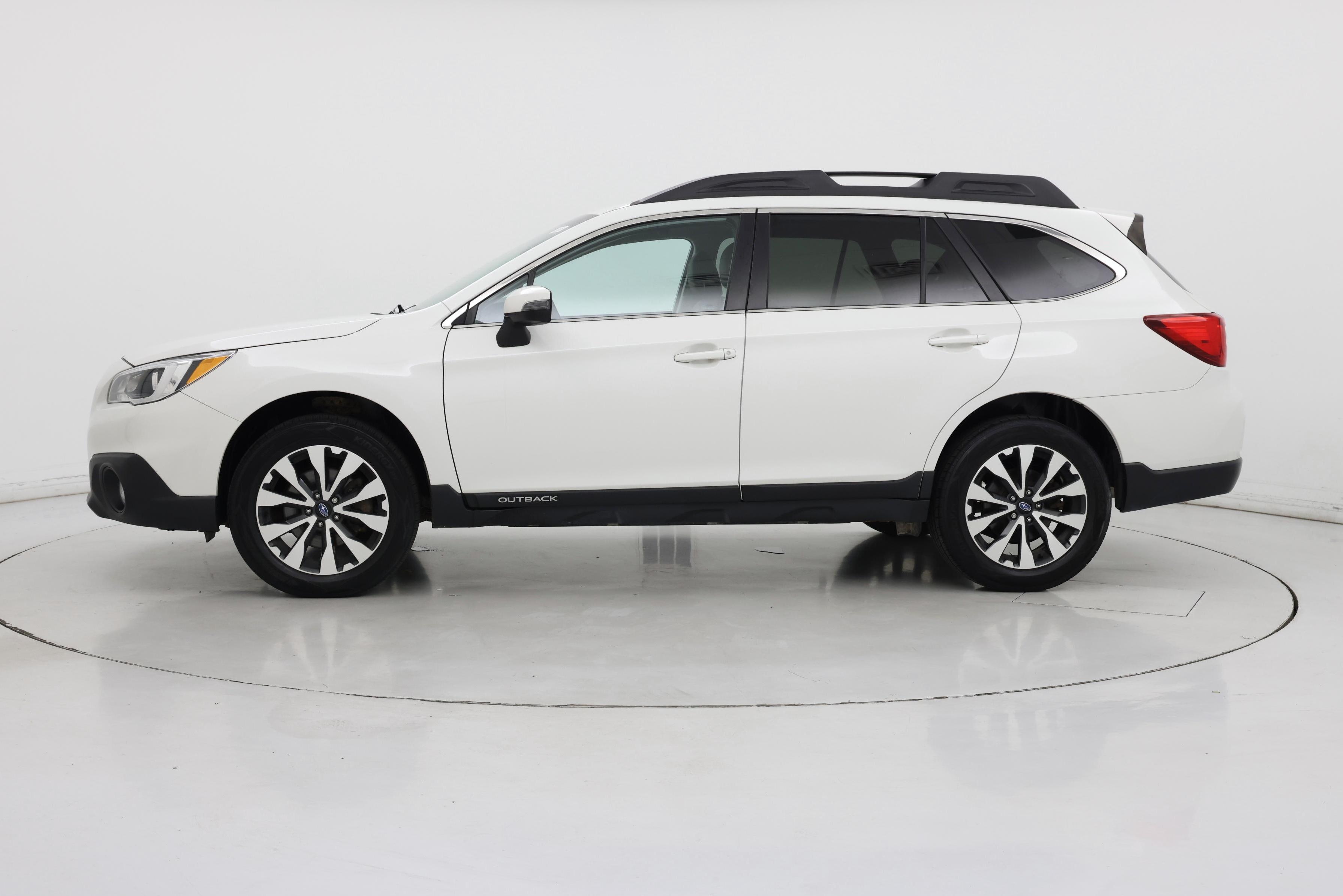 Thumbnail: 2017 Subaru Outback - 3