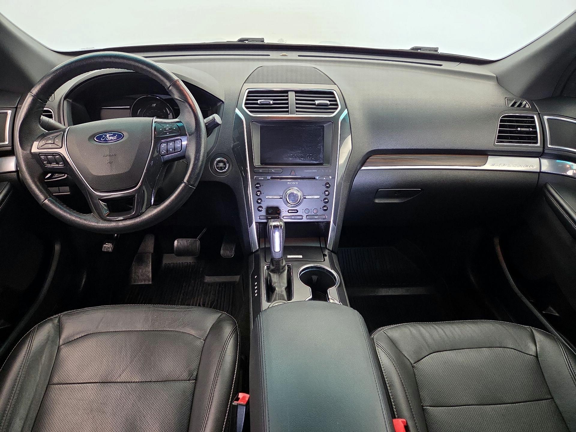 Thumbnail: 2017 Ford Explorer - 9