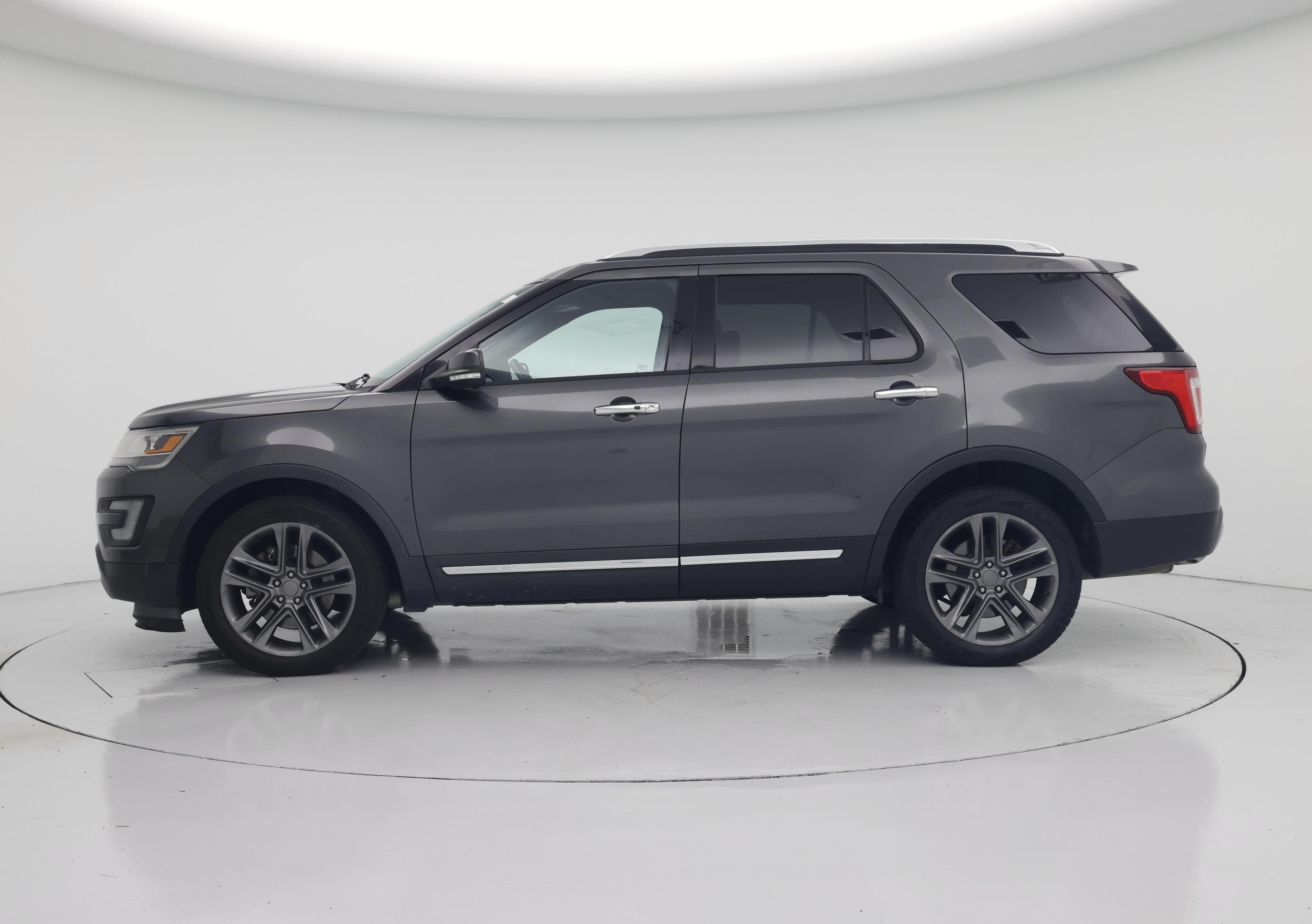Thumbnail: 2017 Ford Explorer - 3