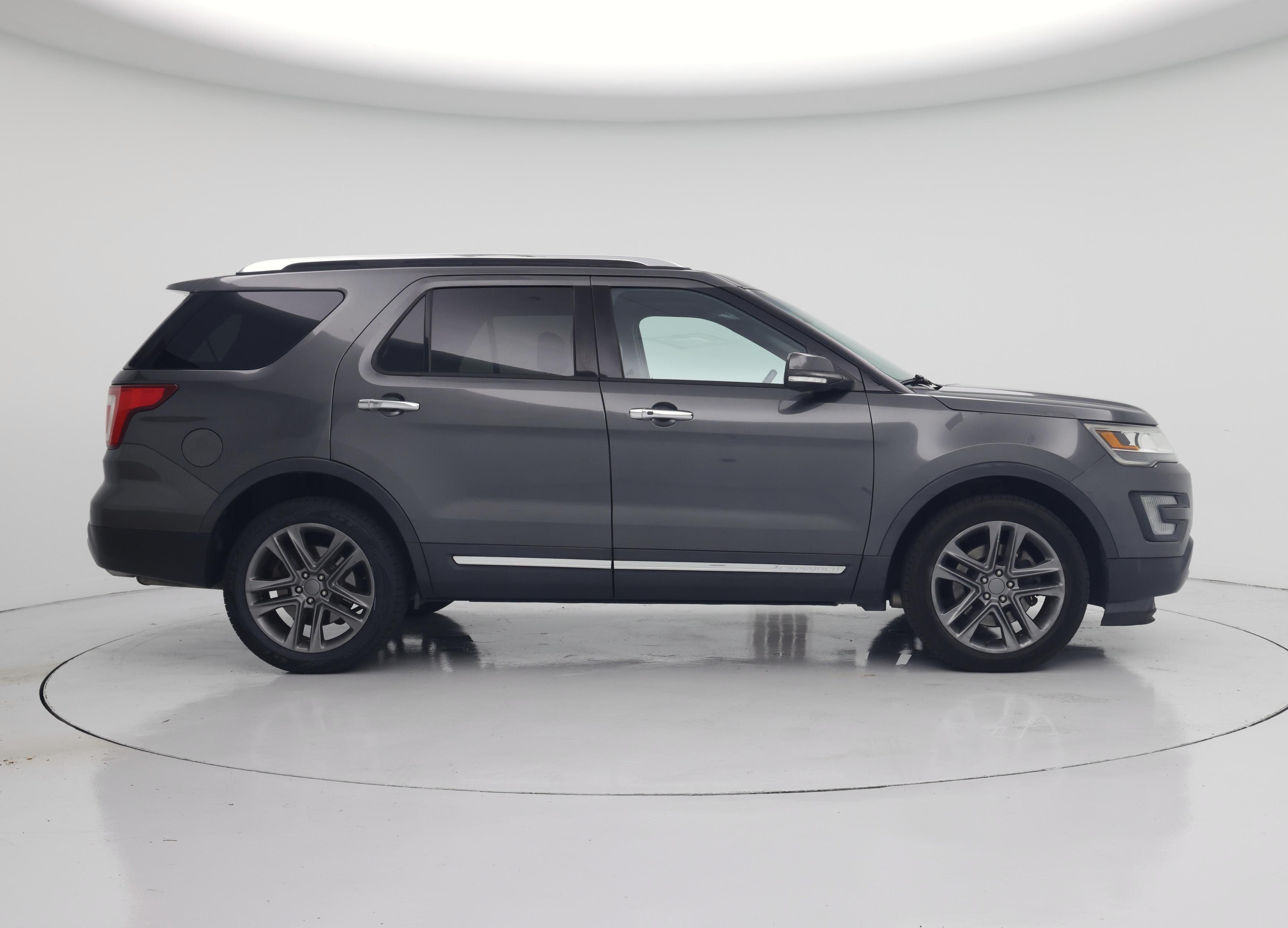 Thumbnail: 2017 Ford Explorer - 7