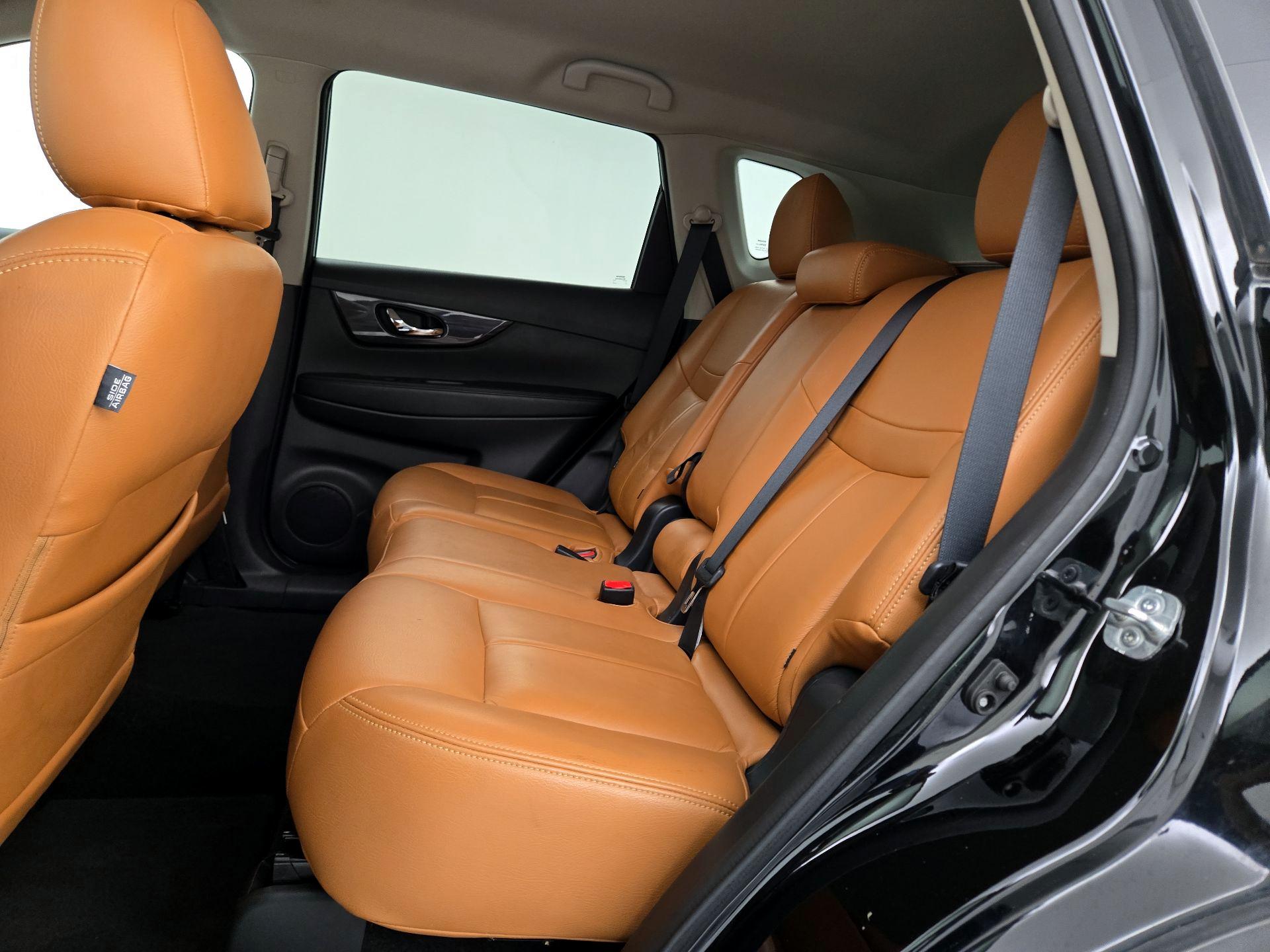 Thumbnail: 2018 Nissan Rogue - 19