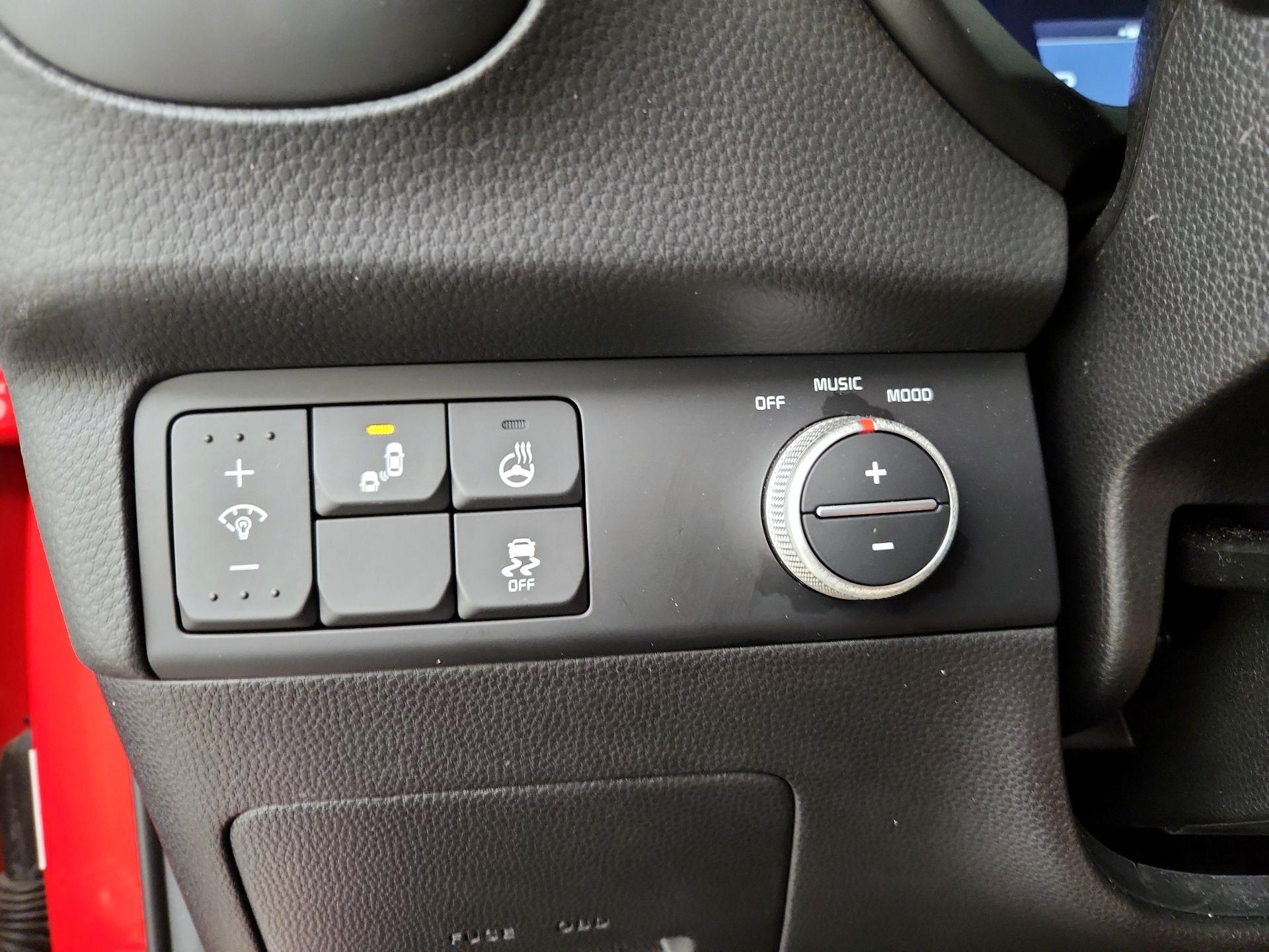 Thumbnail: 2017 Kia Soul - 13