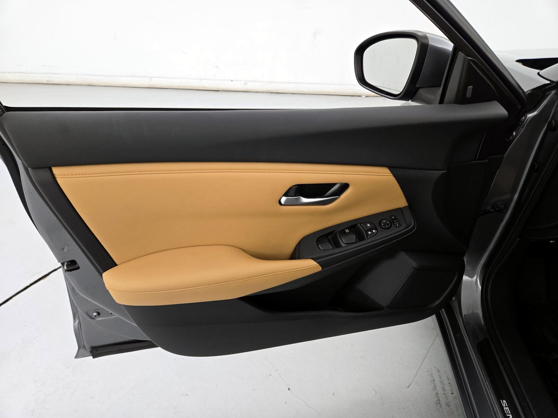 Thumbnail: 2021 Nissan Sentra - 12