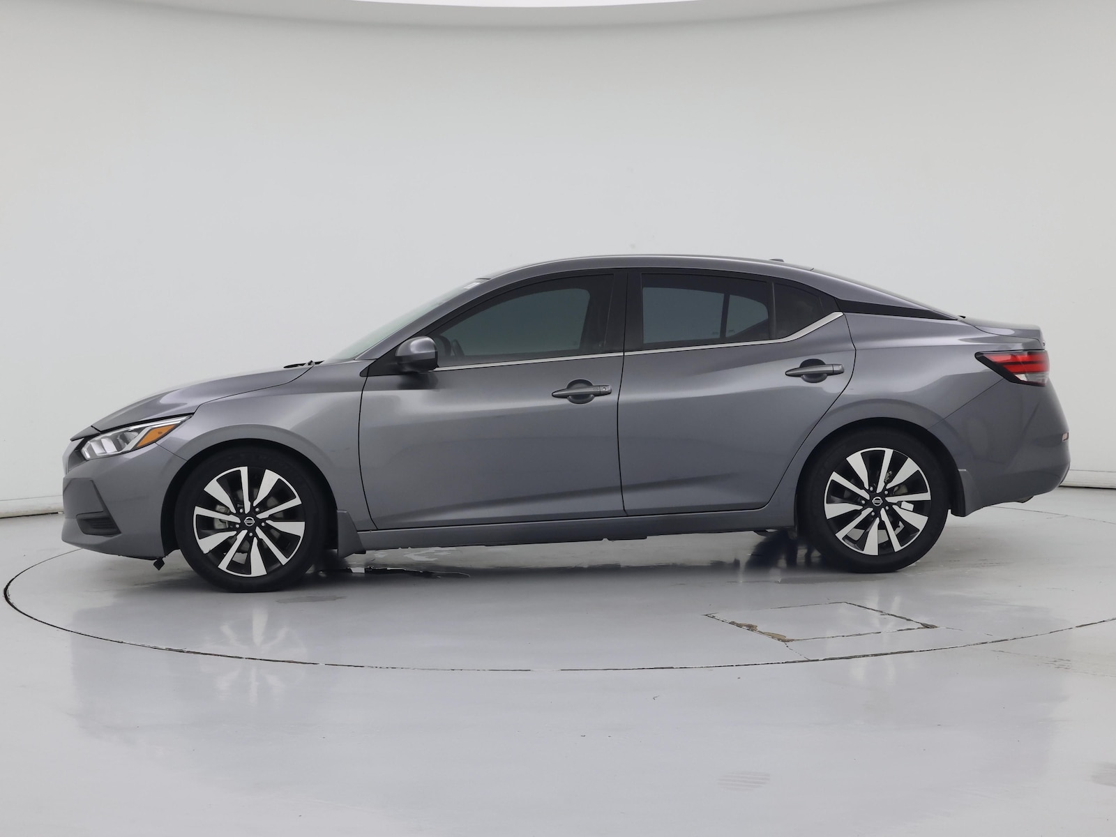 2021 Nissan Sentra SV - Photo 4