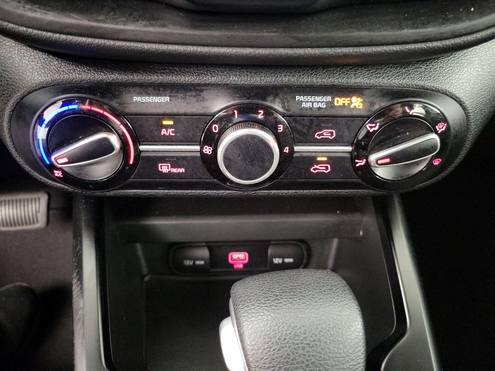 Thumbnail: 2021 Kia Soul - 16
