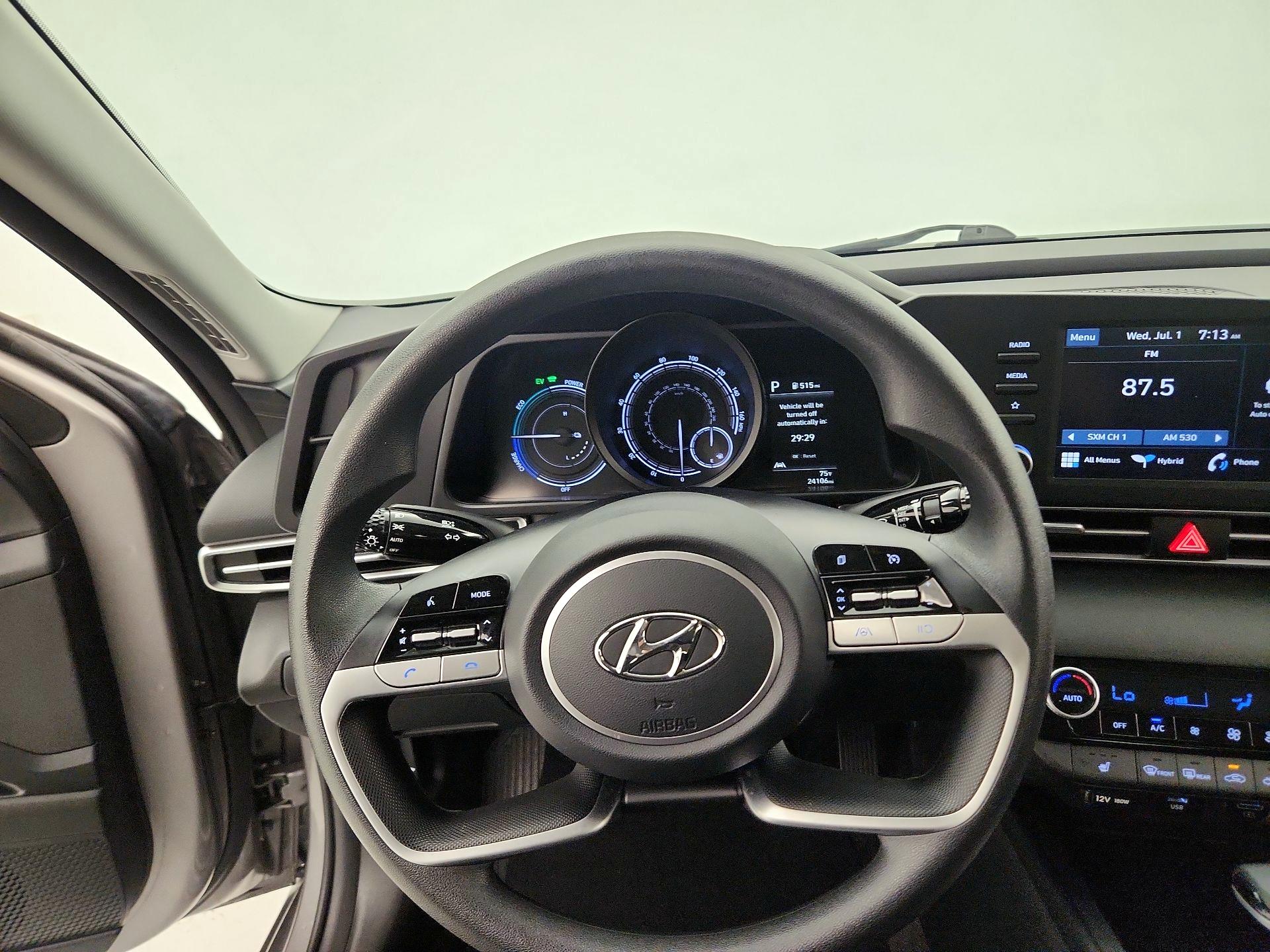 Thumbnail: 2022 Hyundai Elantra - 10