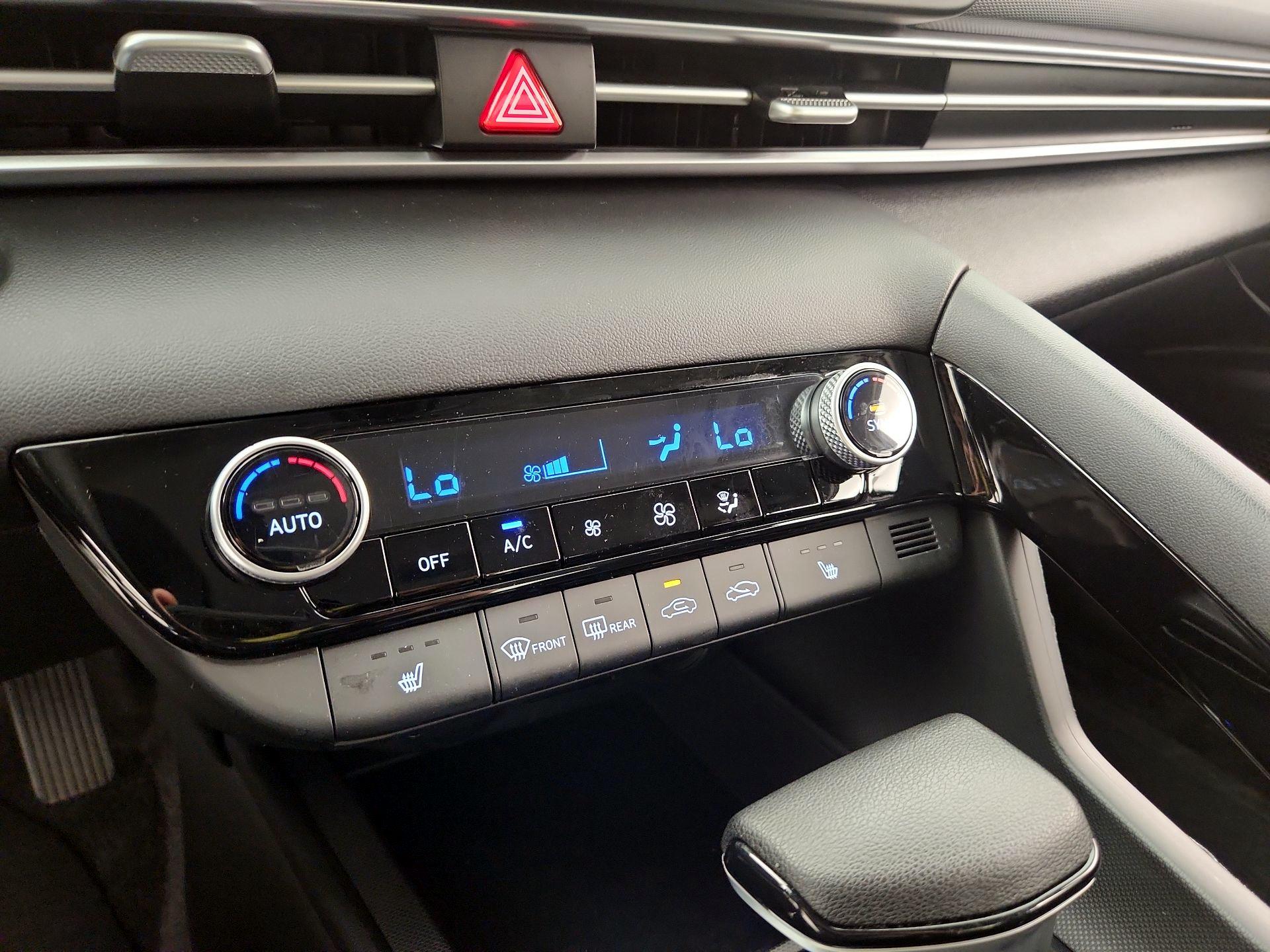 Thumbnail: 2022 Hyundai Elantra - 16