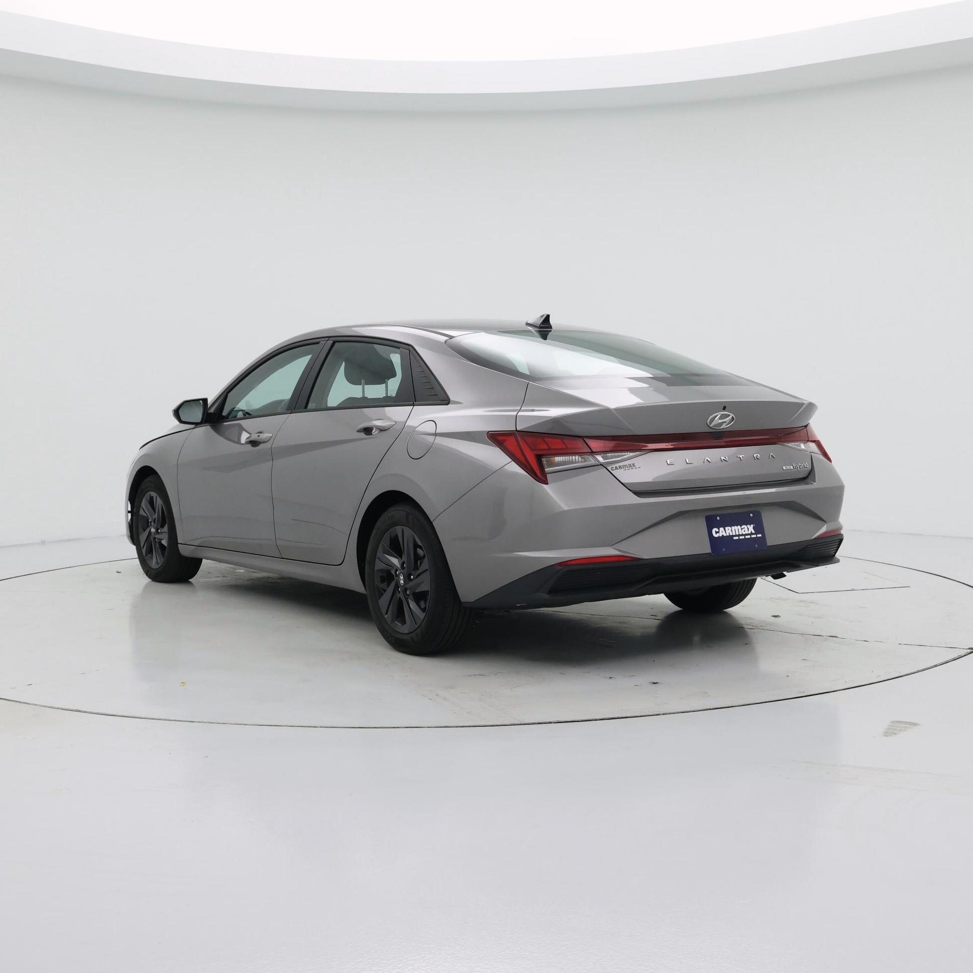 Thumbnail: 2022 Hyundai Elantra - 2