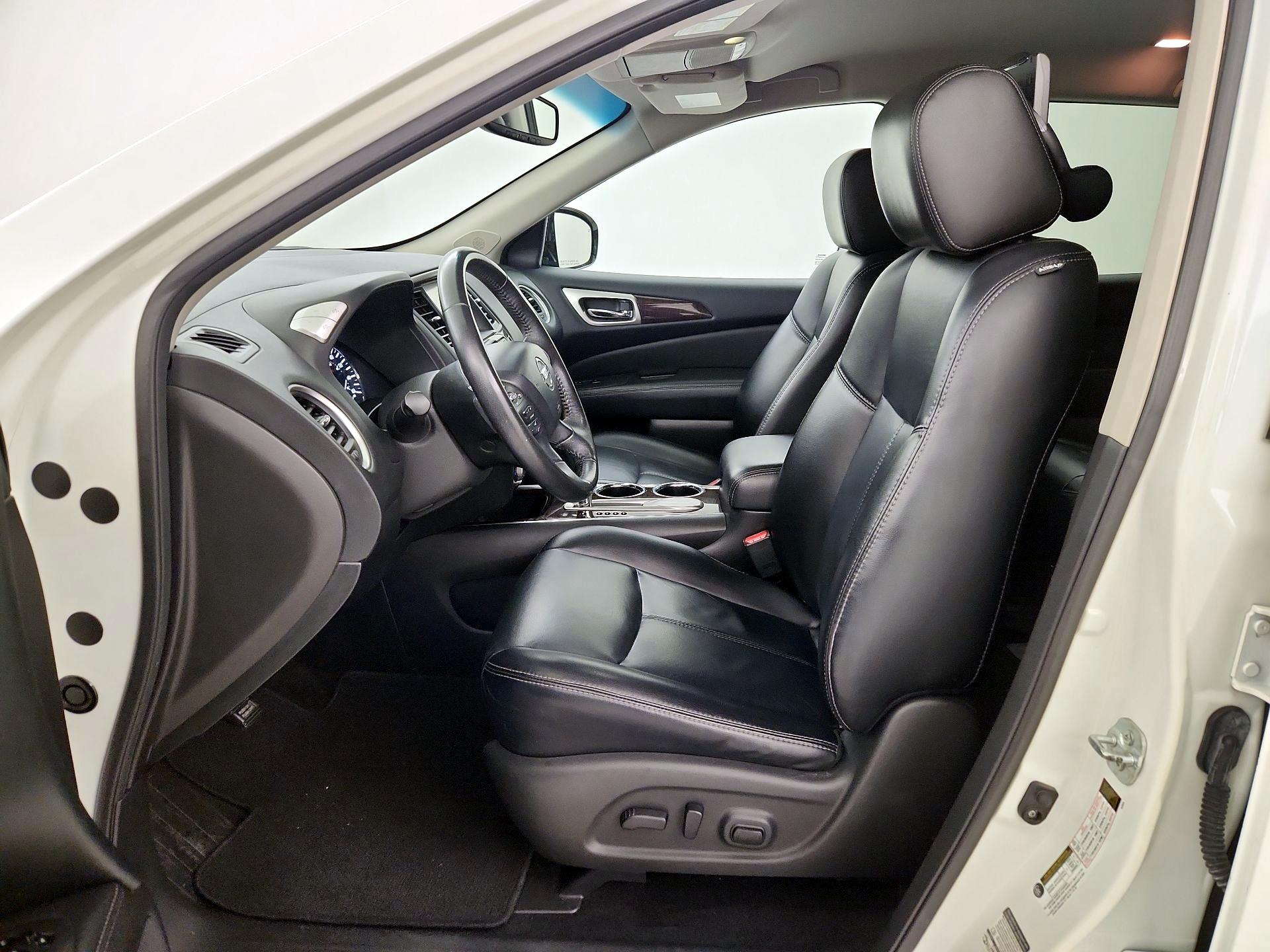 Thumbnail: 2014 Nissan Pathfinder - 11