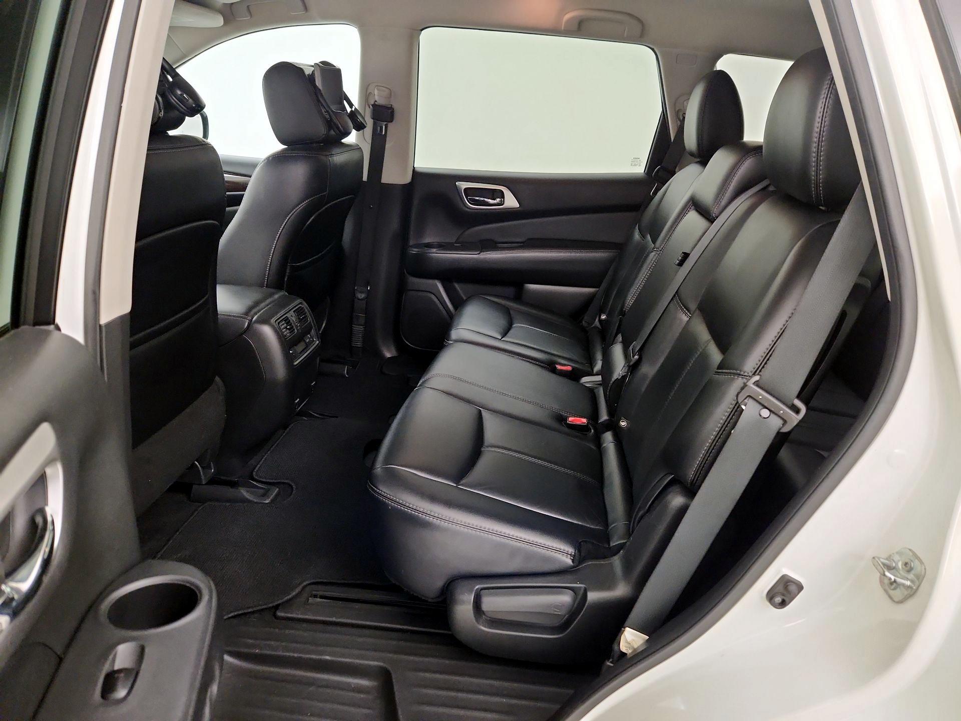 Thumbnail: 2014 Nissan Pathfinder - 20