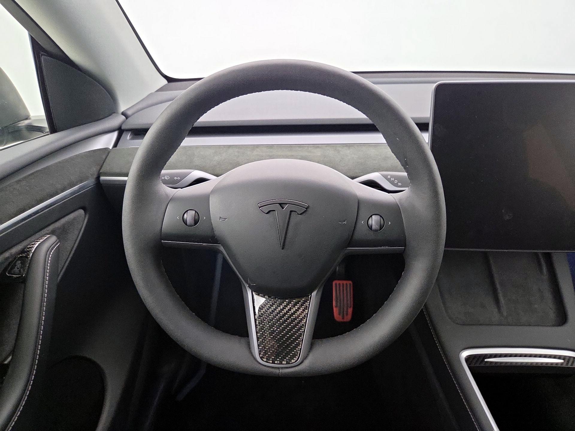 Thumbnail: 2023 Tesla Model Y - 10