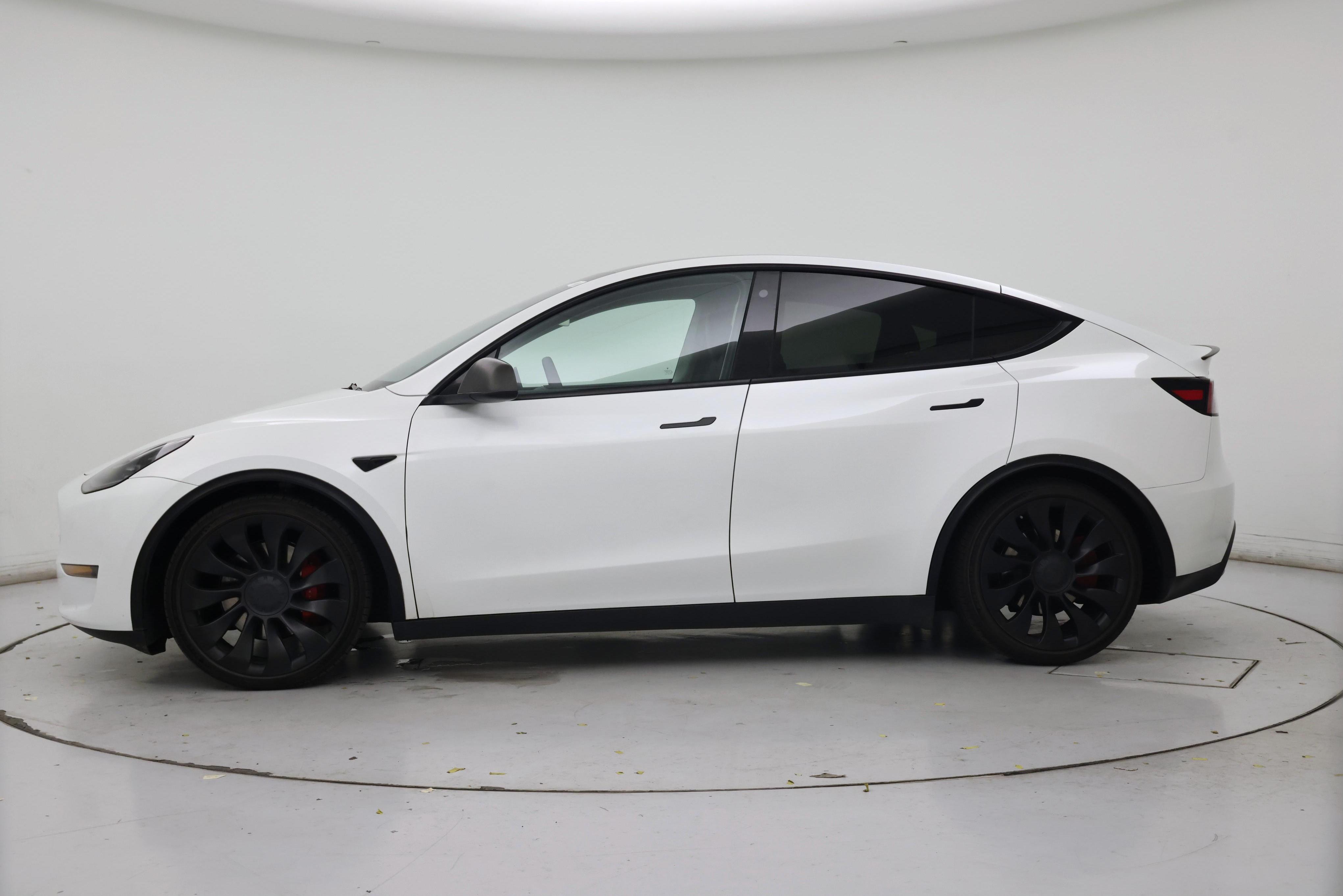 Thumbnail: 2023 Tesla Model Y - 3